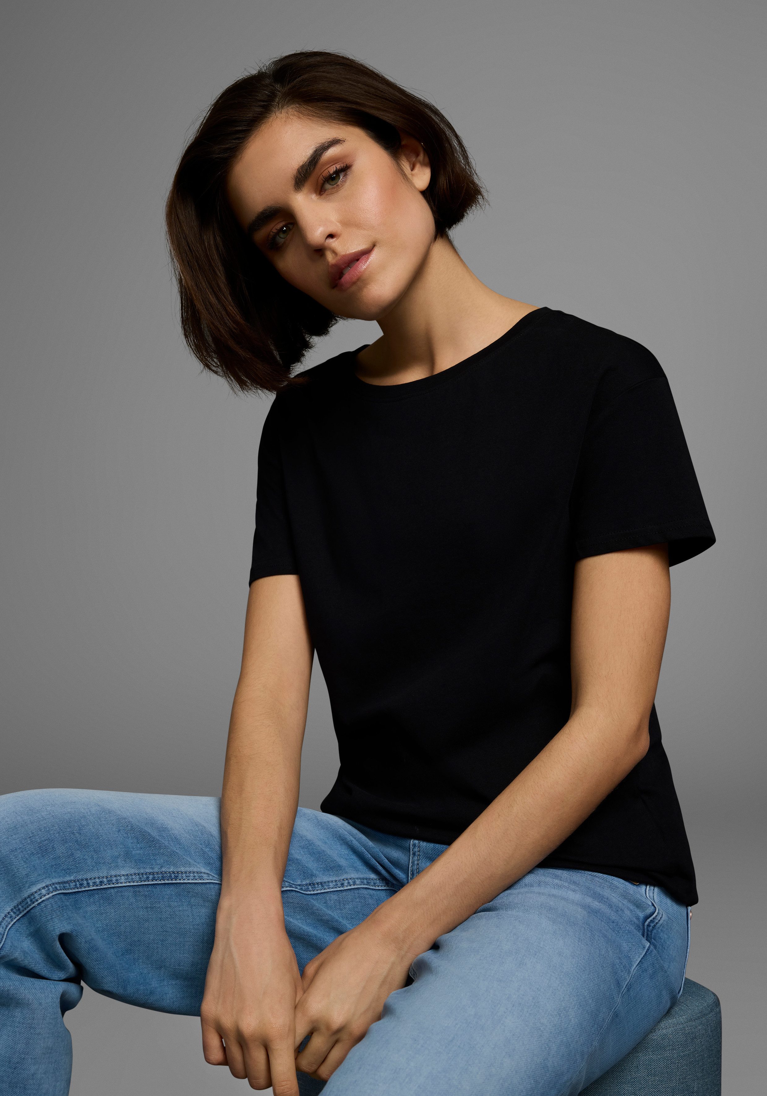AJC T-Shirt Basic-Stil, Oversize-Passform, Rundhalsausschnitt günstig online kaufen