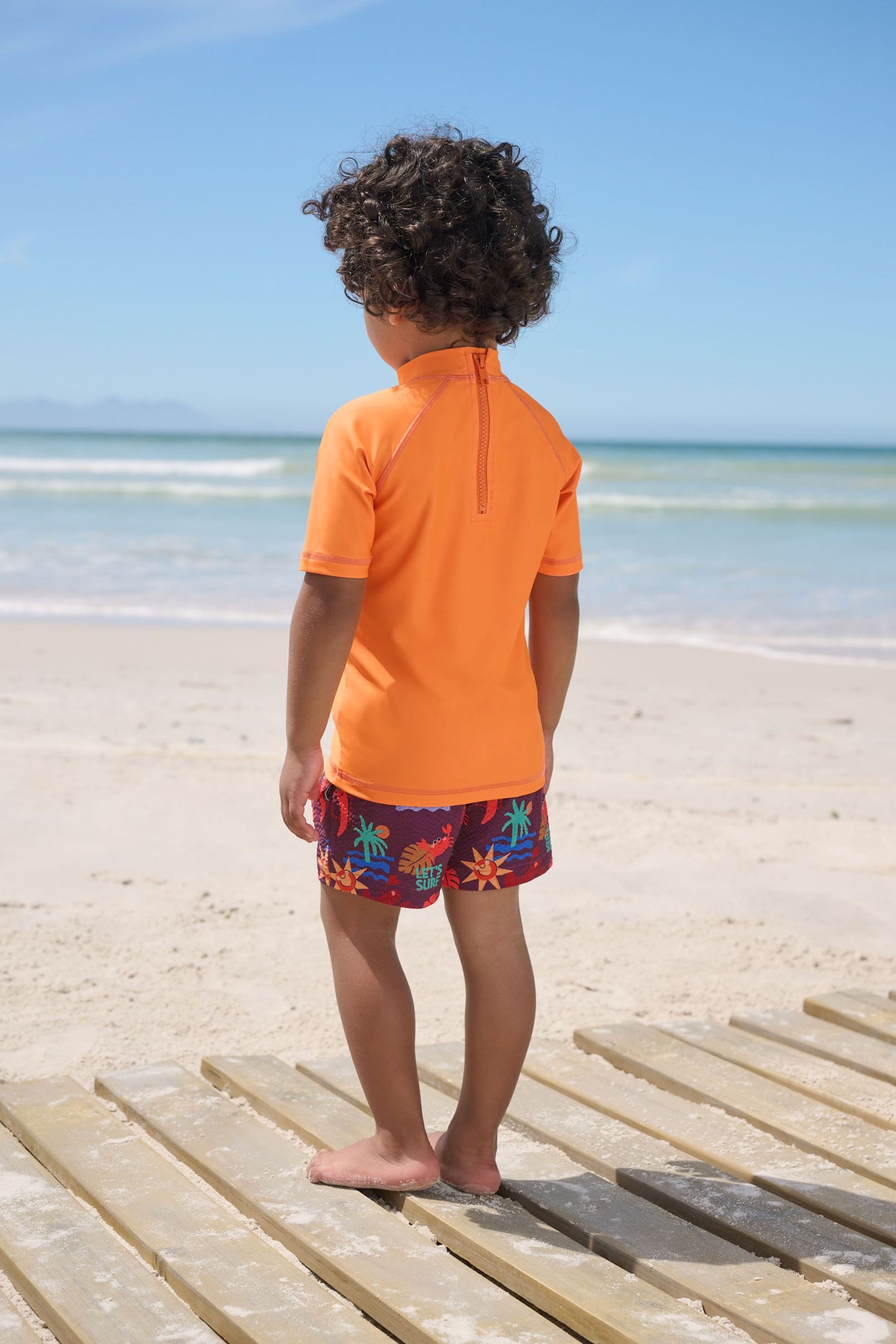 Next Badeanzug Rash-Trägertop und Badeshorts im Sonnenschutzset (2-St)