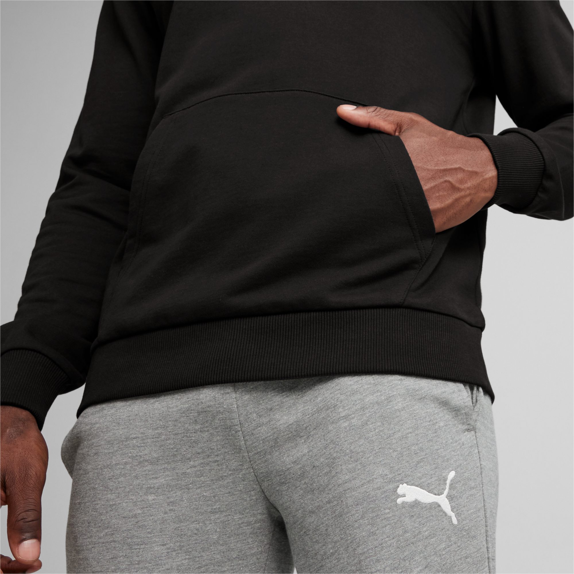 PUMA Kapuzensweatshirt TEAMGOAL CASUALS HOODY mit Kapuze, Rundhalsausschnitt, Regular Fit, mit Kängurutasche