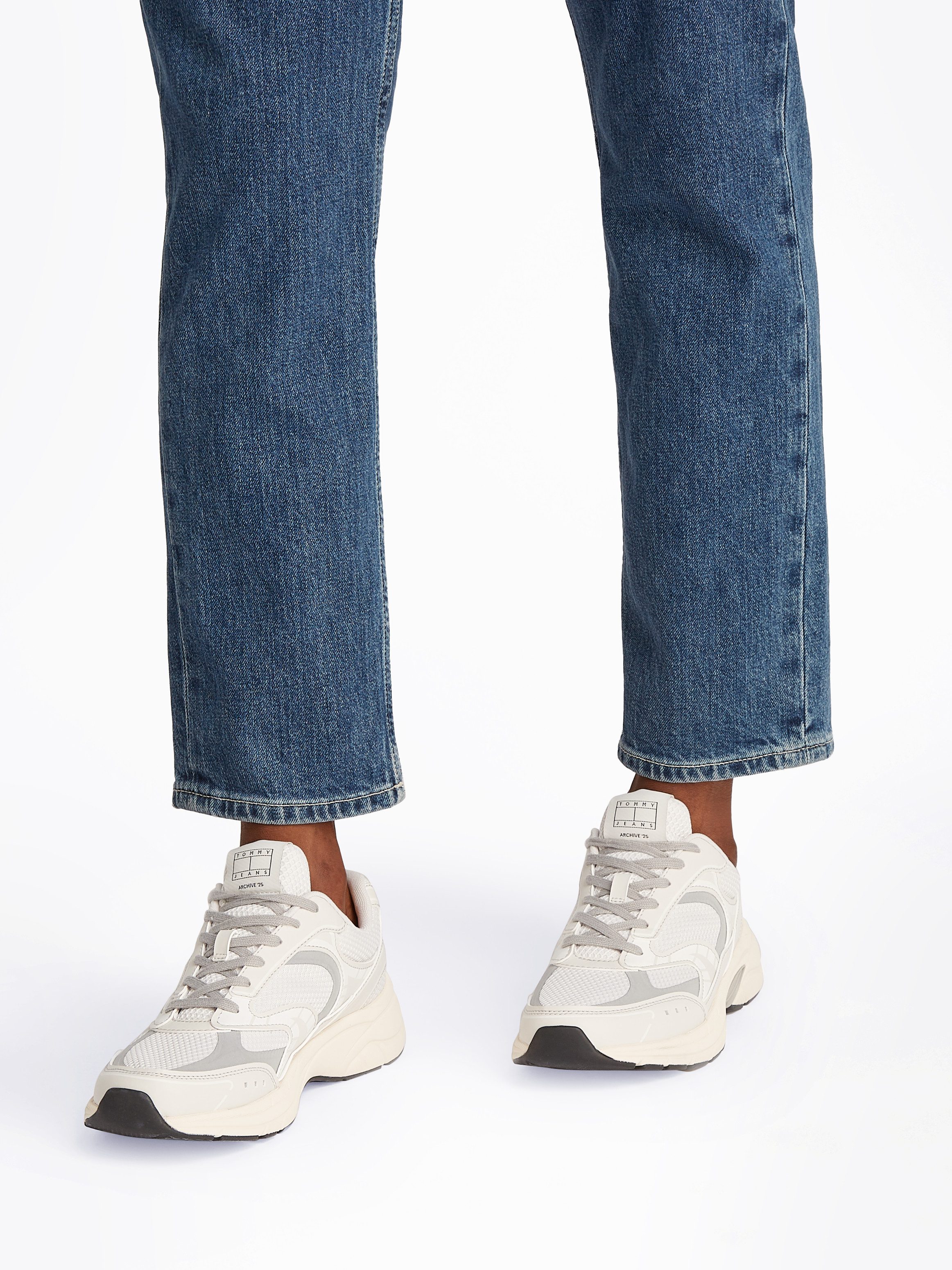 Tommy Jeans ARCHIVE'25 Sneaker, Freizeitschuh, Halbschuh, Schnürschuh mit K günstig online kaufen