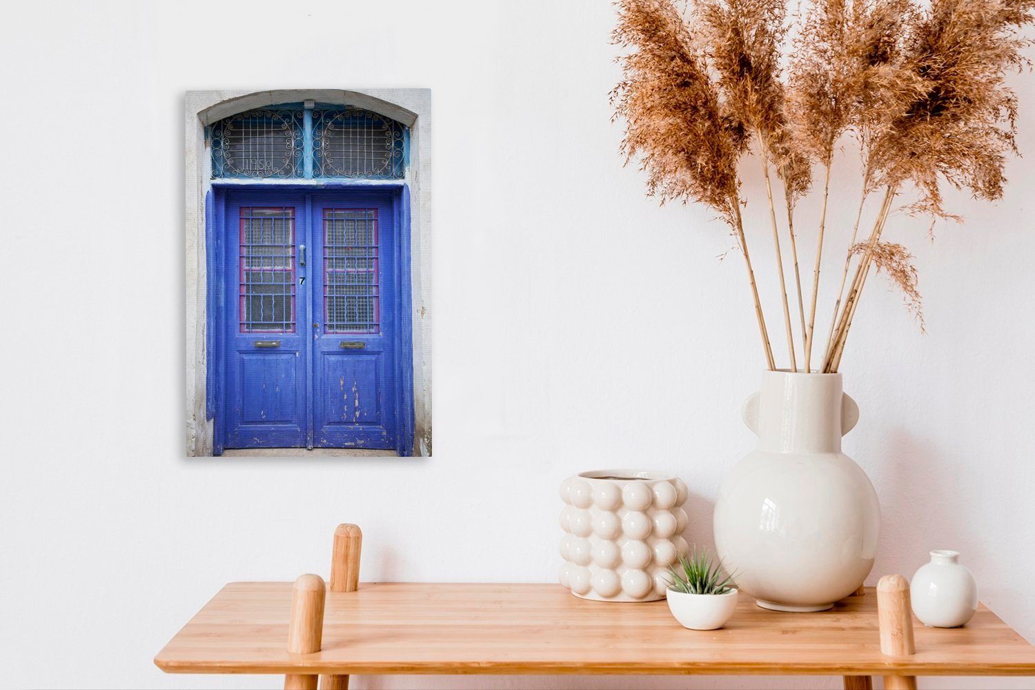 bespannt und in Blaue 20x30 Zackenaufhänger, Nikosia, inkl. Leinwandbild (1 OneMillionCanvasses® Leinwandbild fertig cm St), baufällige Tür Gemälde,