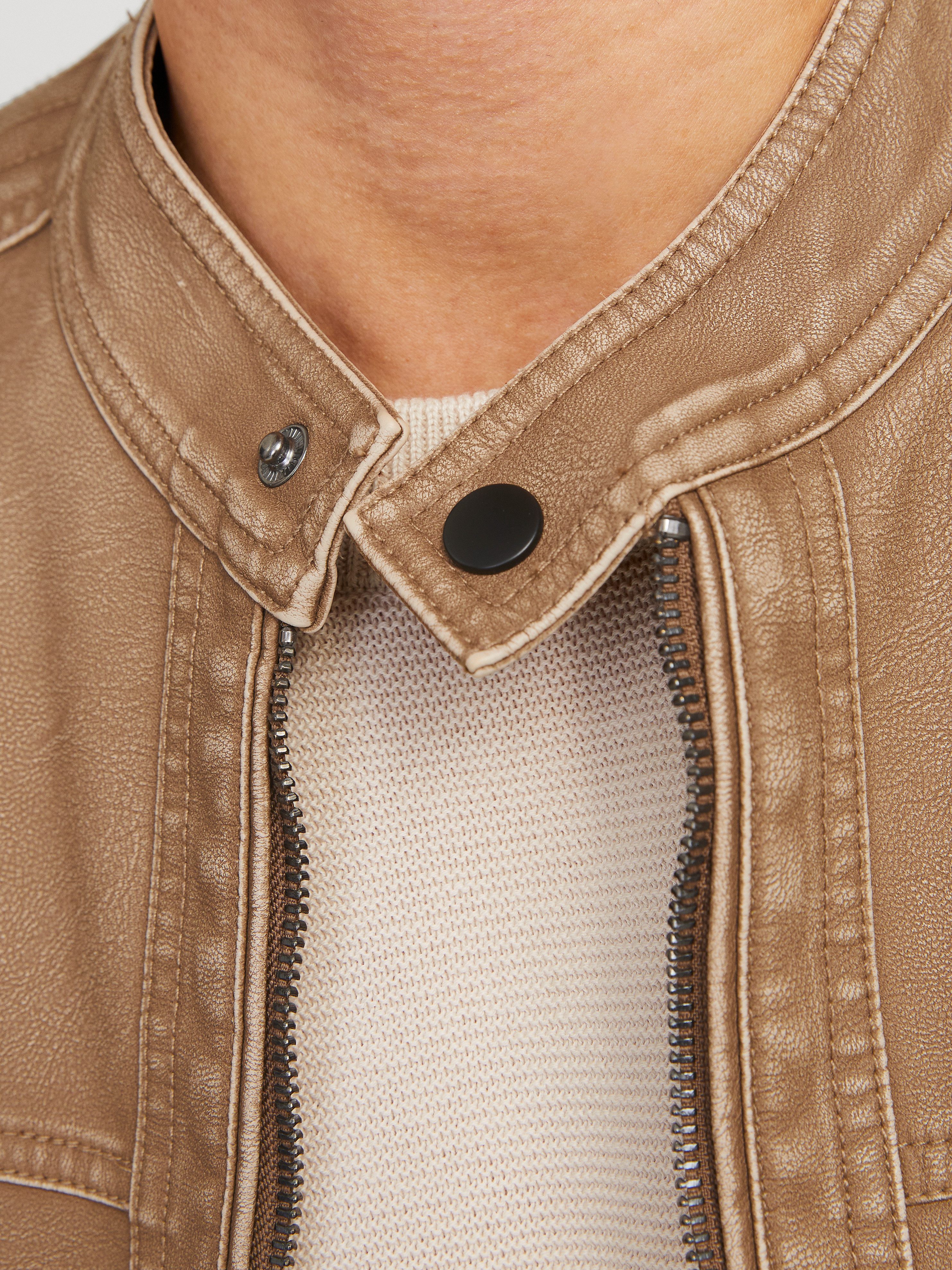 Jack & Jones Lederimitatjacke JJEWARNER WASHED PU JACKET NOOS mit Bandkragen