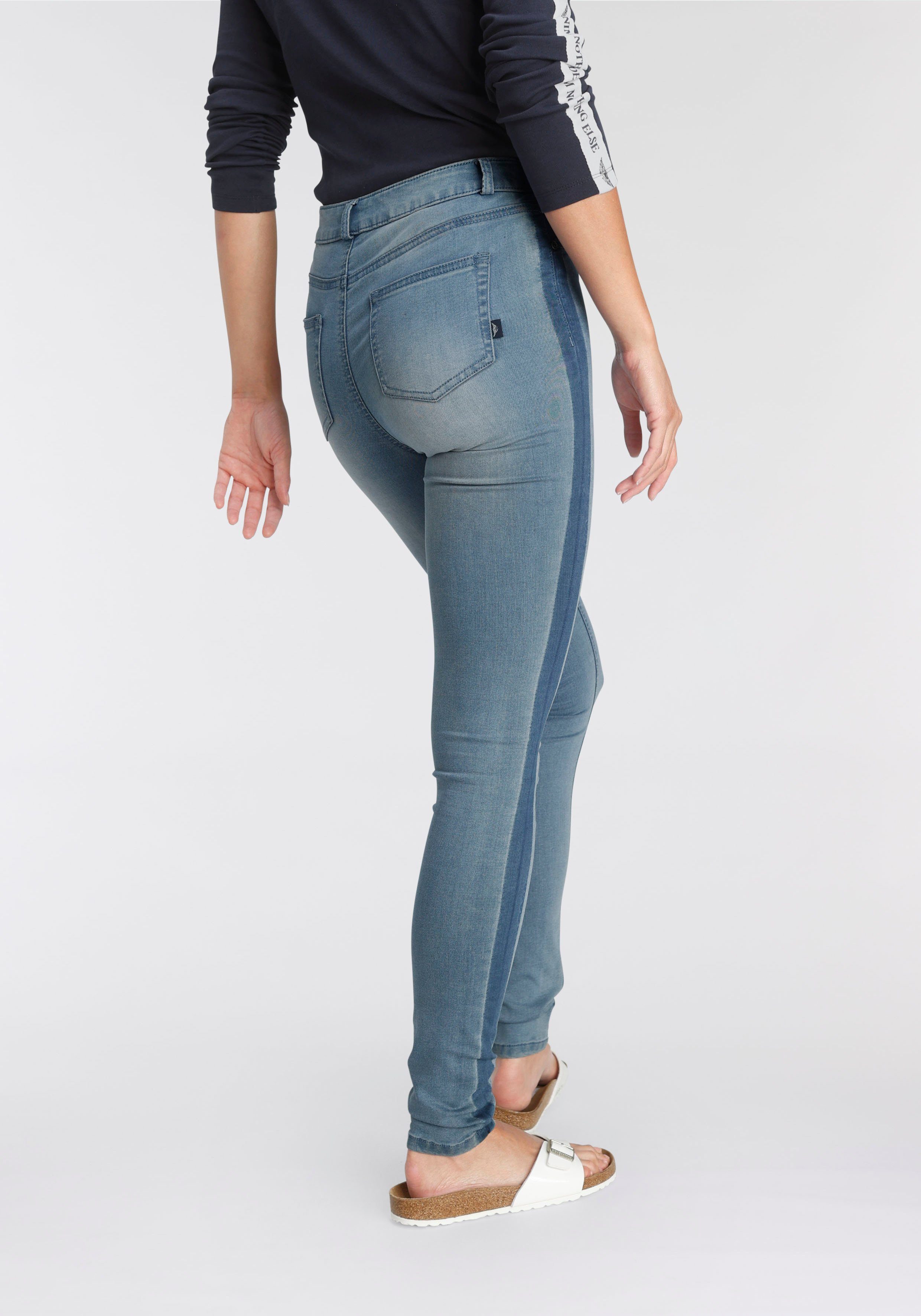 Arizona Skinny-fit-Jeans Ultra Stretch blue-used High Streifen seitlichem mit Waist
