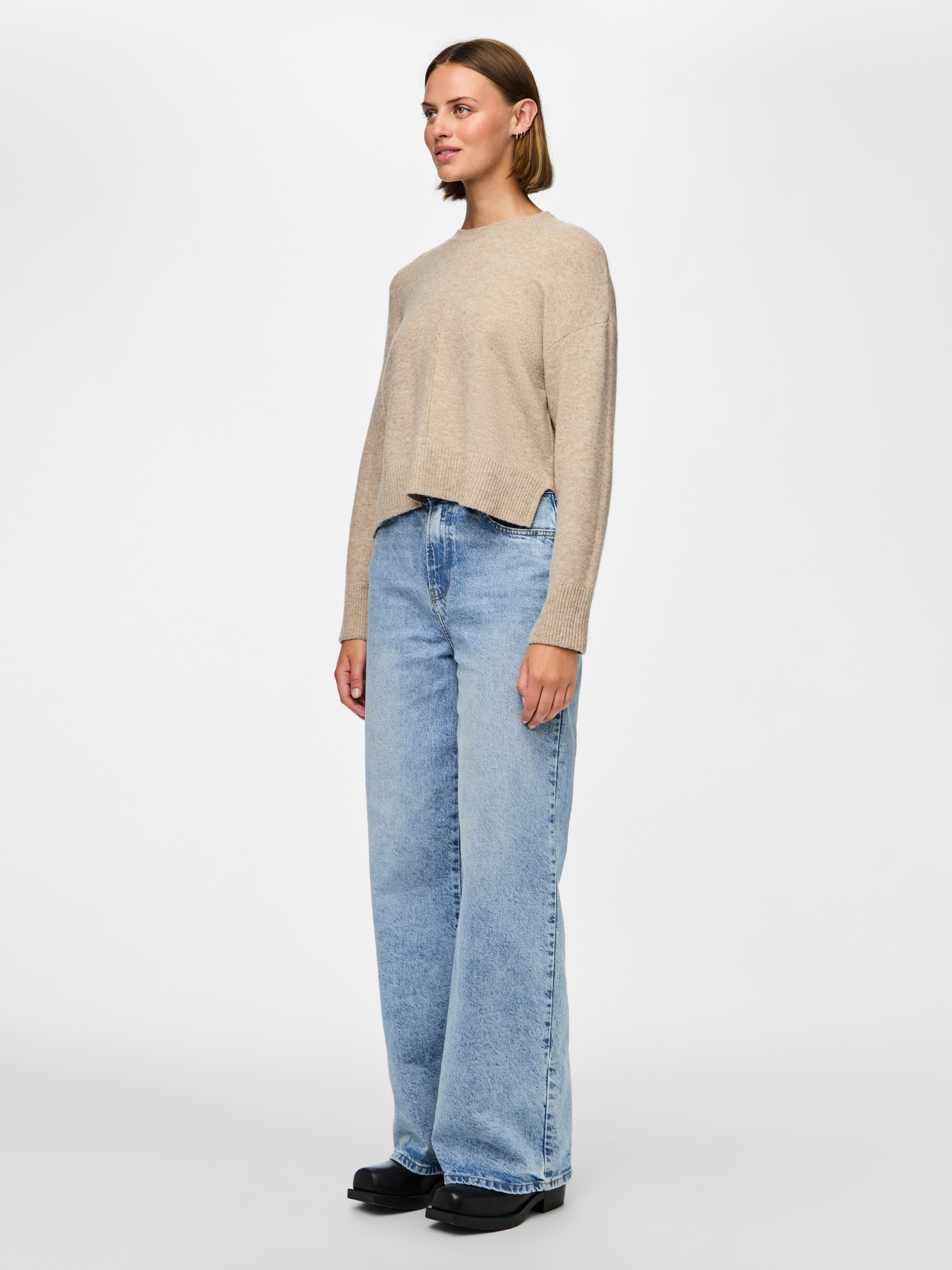 pieces Strickpullover PCMALOU LS O-NECK CUTLINE KNIT NOOS BC