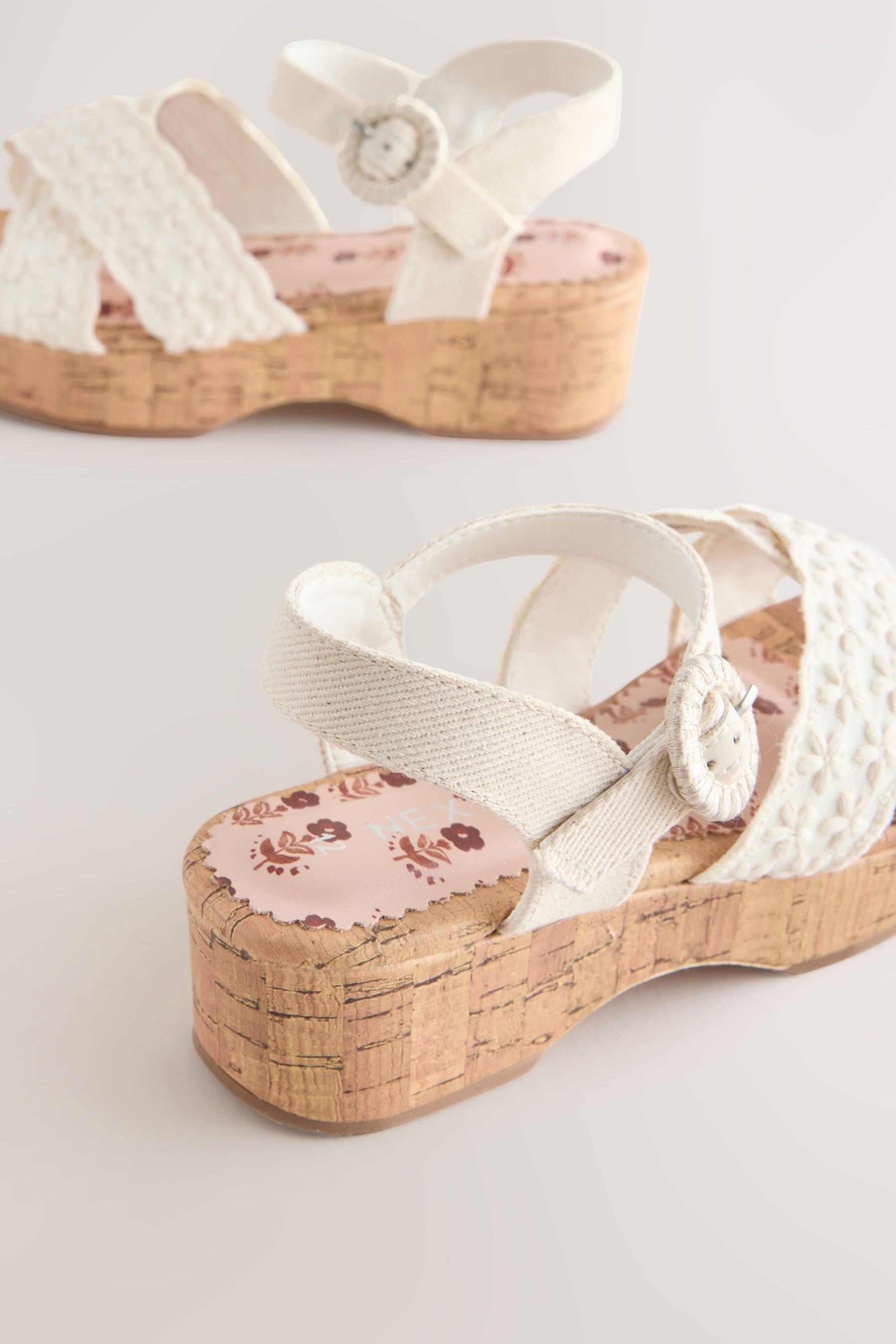 Next Keilabsatzsandalen mit Korkabsatz Keilsandalette (1-tlg)