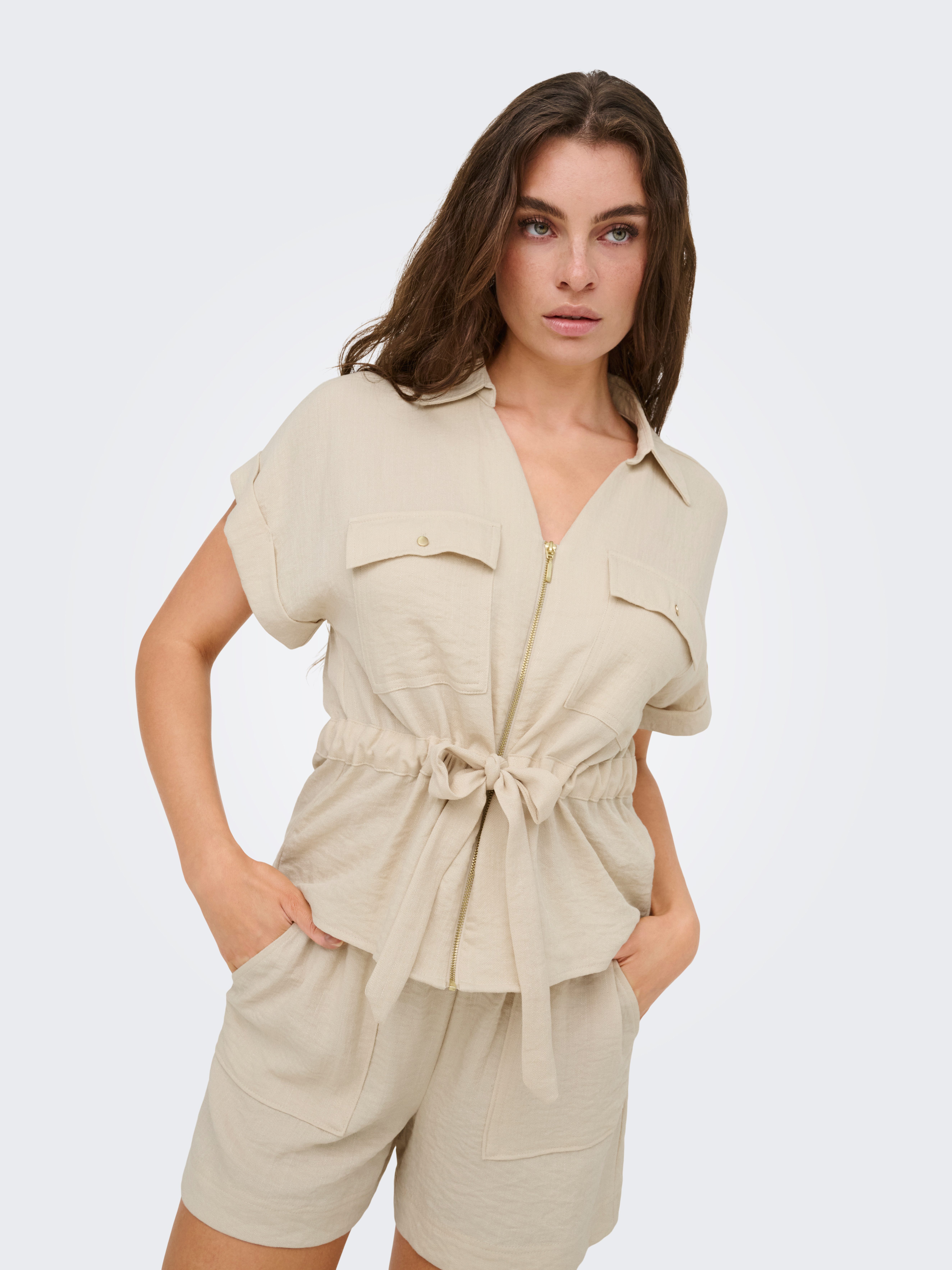 JDY Kurzarmbluse JDYMILLE S/S ZIP SHIRT WVN NOOS