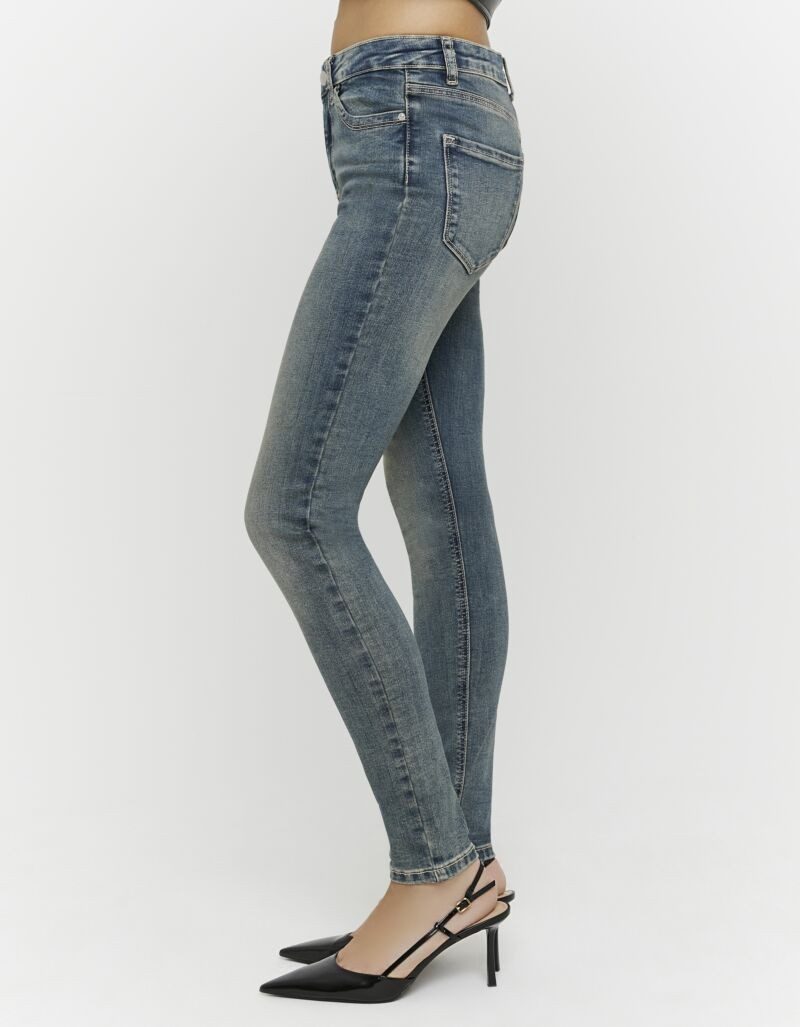 Tally Weijl Skinny-fit-Jeans SPADESLAY mit leichtem Stretch-Anteil, engem Bein und Mid-Waist