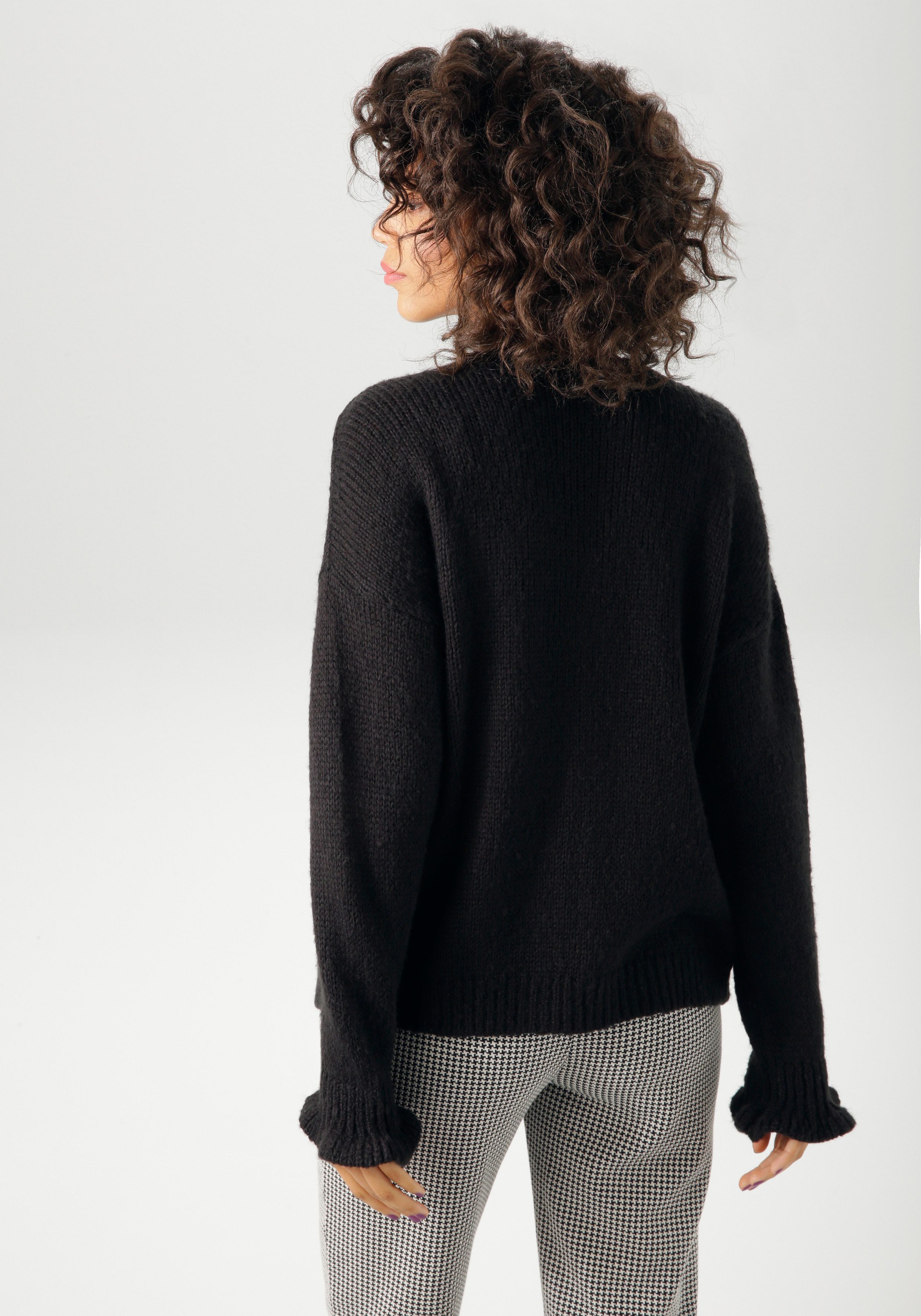 Aniston CASUAL Strickjacke mit trendigen Bindebändern zu schließen günstig online kaufen