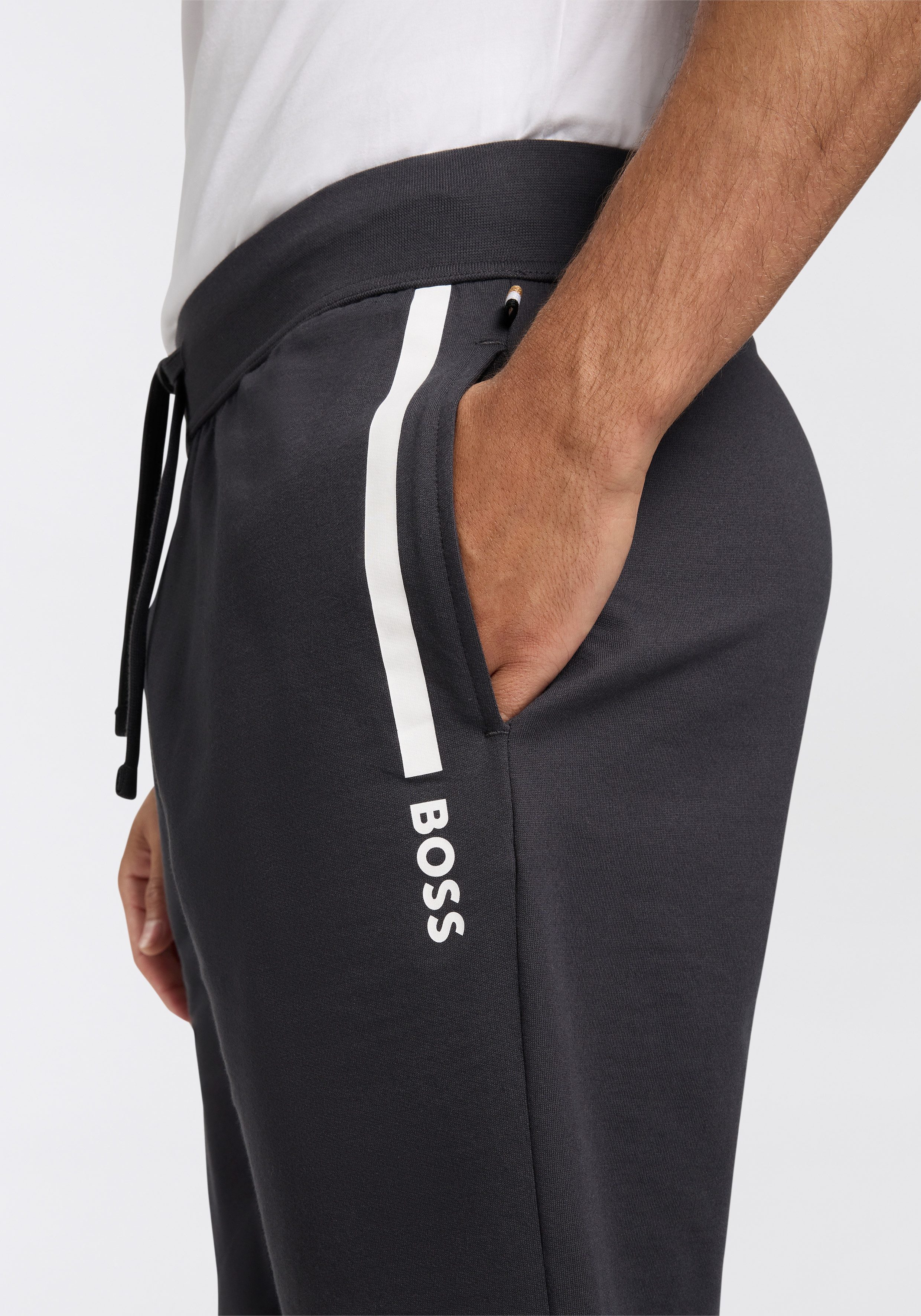 BOSS Sweatshorts Authentic