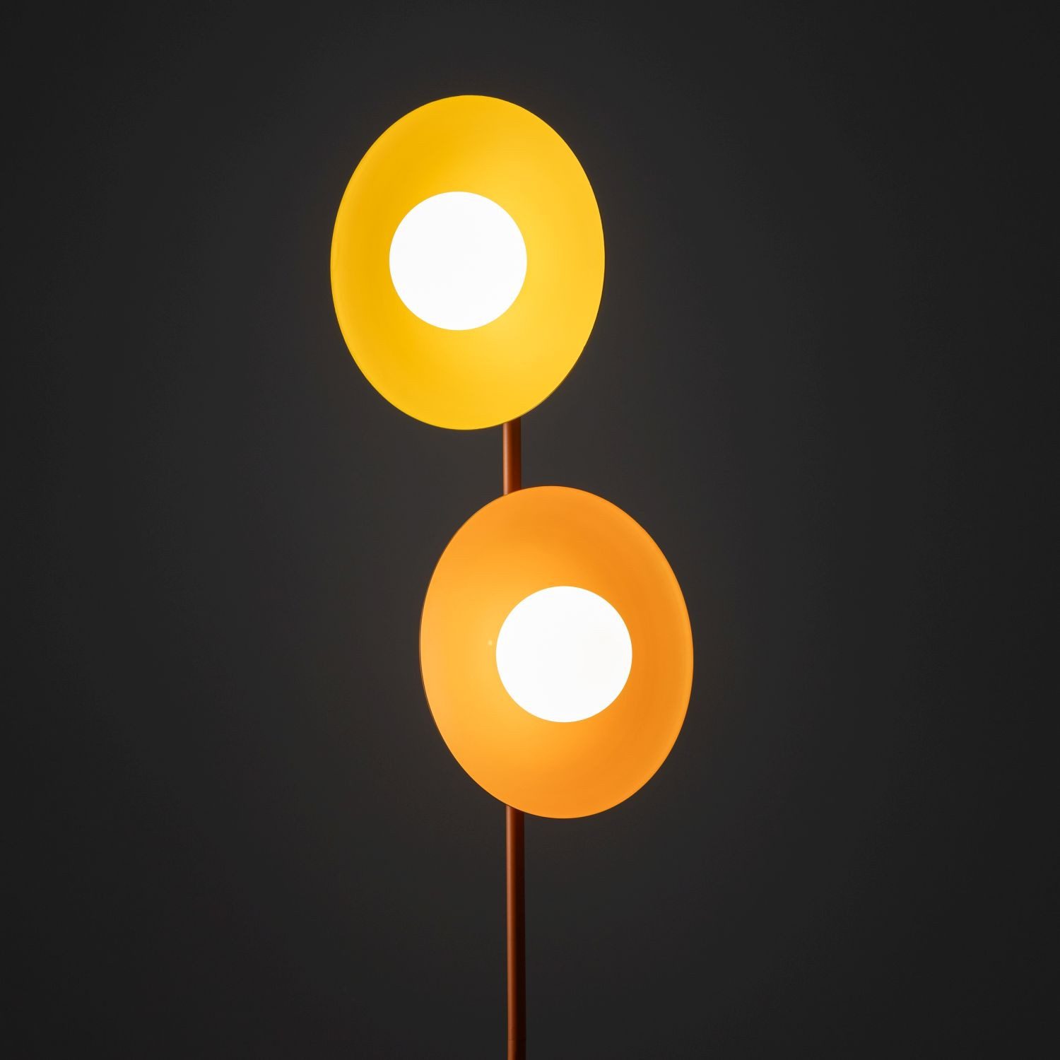 Licht-Erlebnisse Stehlampe KOSALFA, ohne Leuchtmittel, Glas Metall 160 cm hoch Orange Weiß G9 2-flammig Kugelschirm Modern