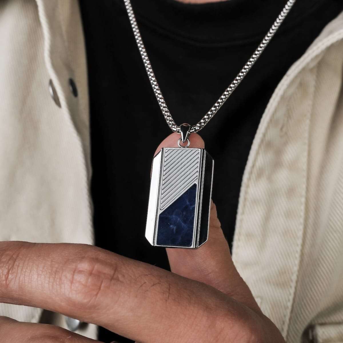Holzkern Kette mit Anhänger 9010631016098, für Herren Edelstahl Ionic Sodalith/Silberfarben – Bild 5 von 5