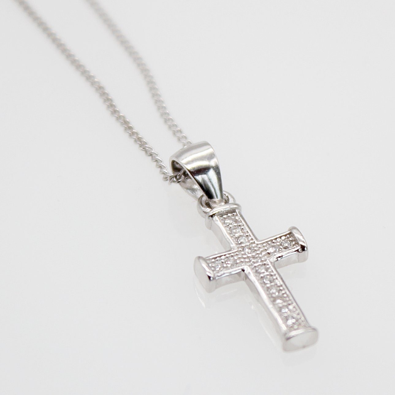ELLAWIL Silberkette Damen Kette mit Kreuz Anhänger Halskette Schmuck Ankerkette Jesus (Kettenlänge 45 cm, Sterling Silber 925), inklusive Geschenkschachtel