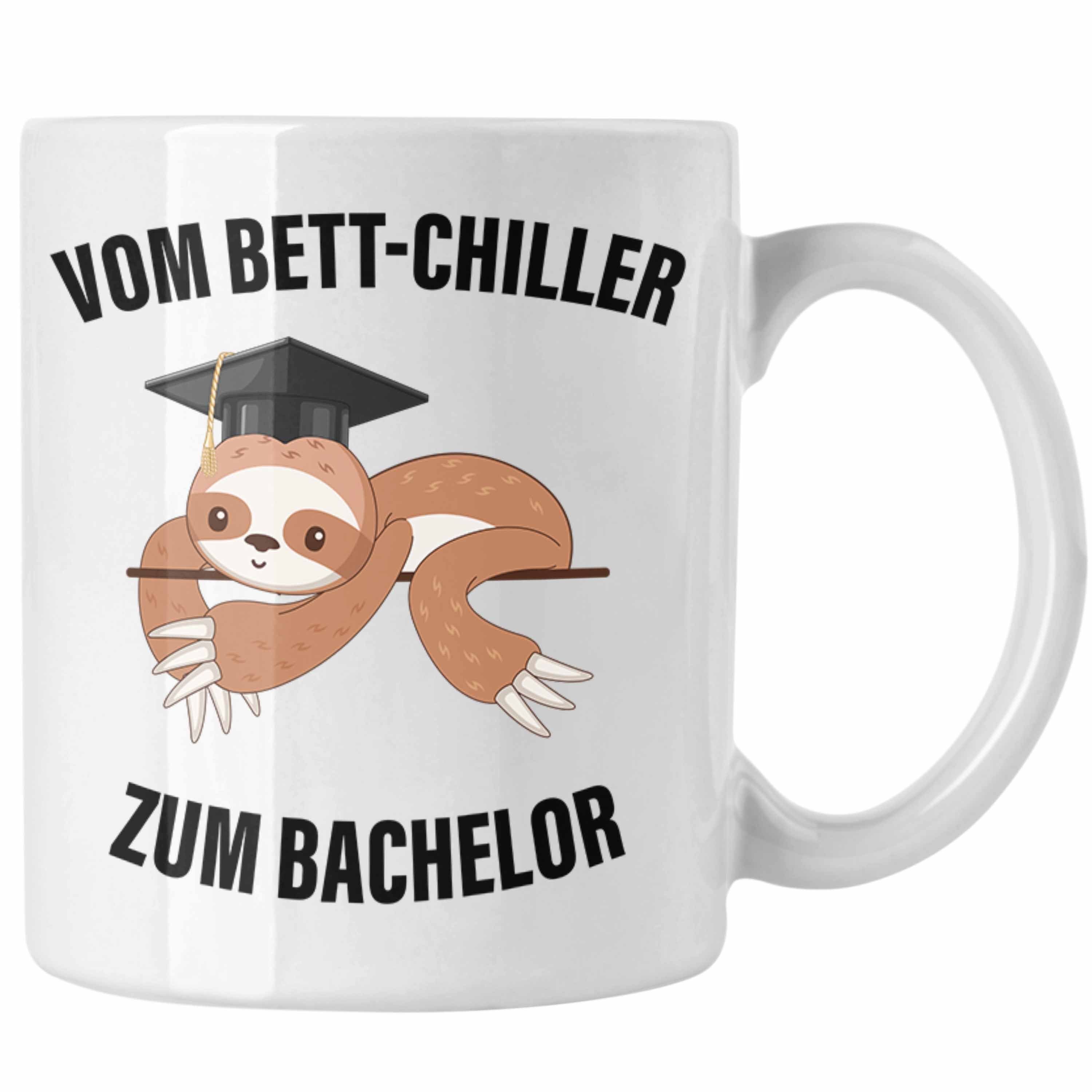 Trendation Tasse Trendation - Bachelor Geschenk Abschluss Tasse Spruch Master Abitur Abi Graduation Bestanden Prüfung Vom Bett-Chiller zum Bachelor Weiss