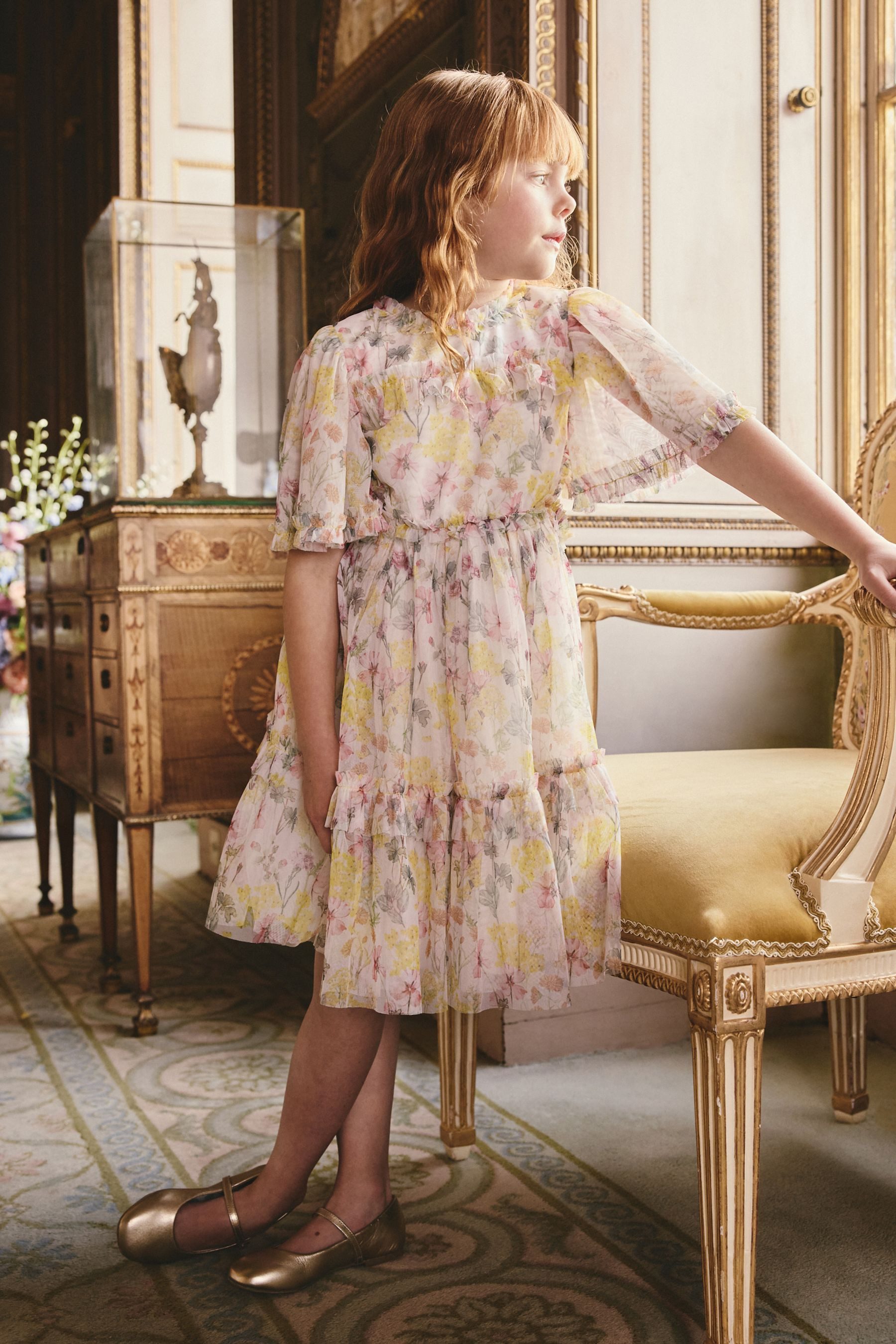 Next Partykleid Festliches Kleid aus Mesh mit Engelsärmeln (1-tlg)