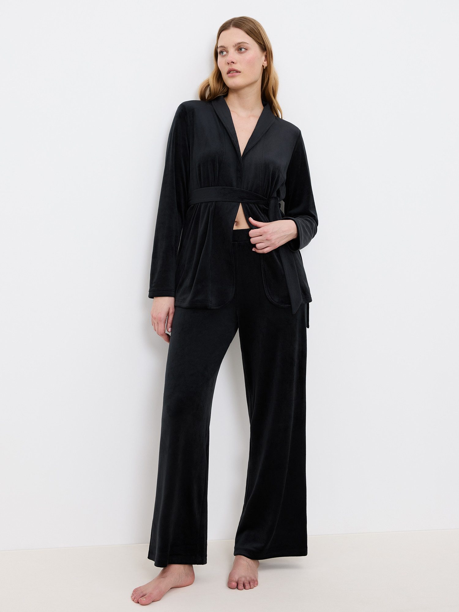Triumph Pyjamashorts Sensual Velour Wide Leg aus weichem Velour - weit geschnittenes Bein