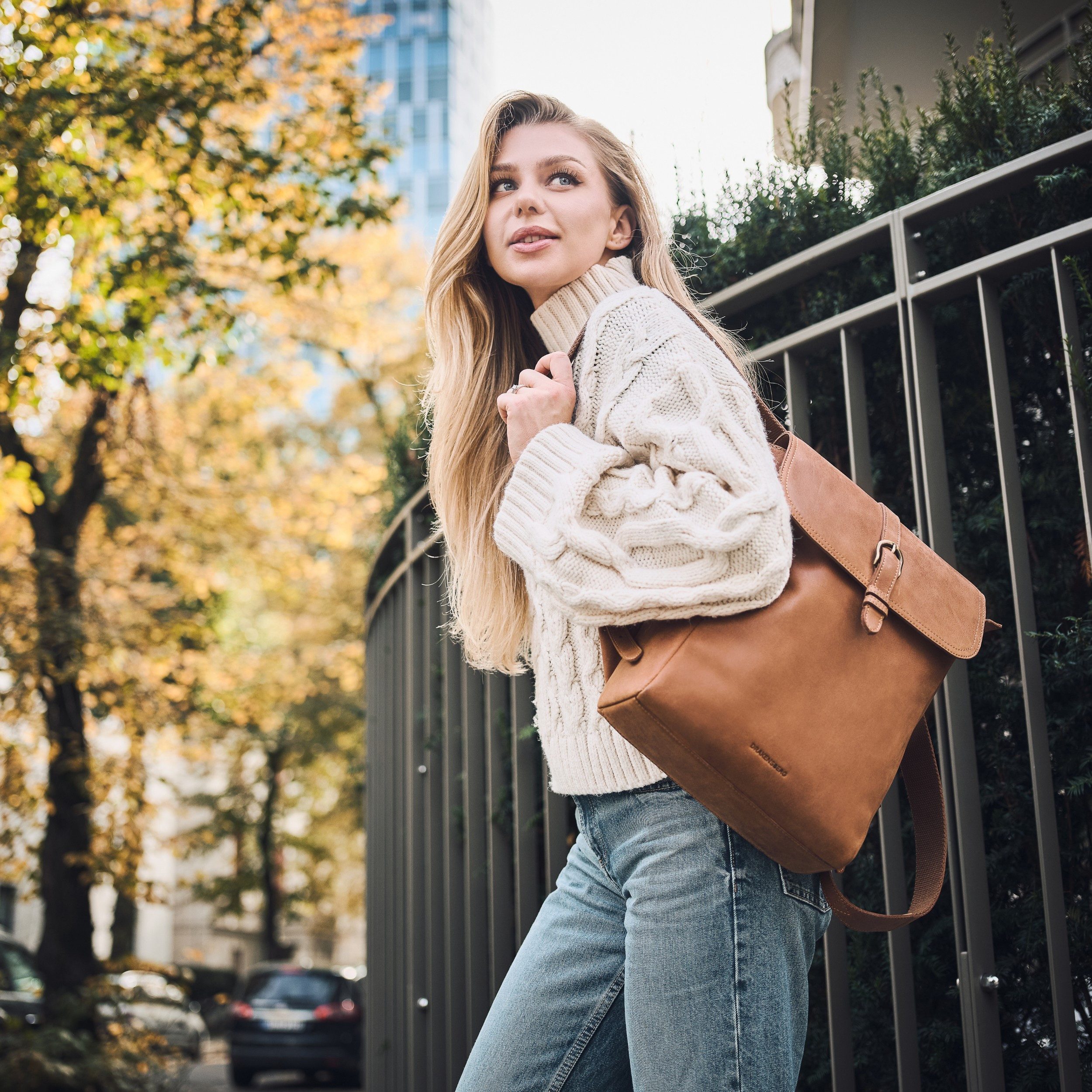 DRAKENSBERG Tagesrucksack »Tara« Cognac-Braun, Cityrucksack für Damen aus Leder mit 13" Laptopfach, hochwertig