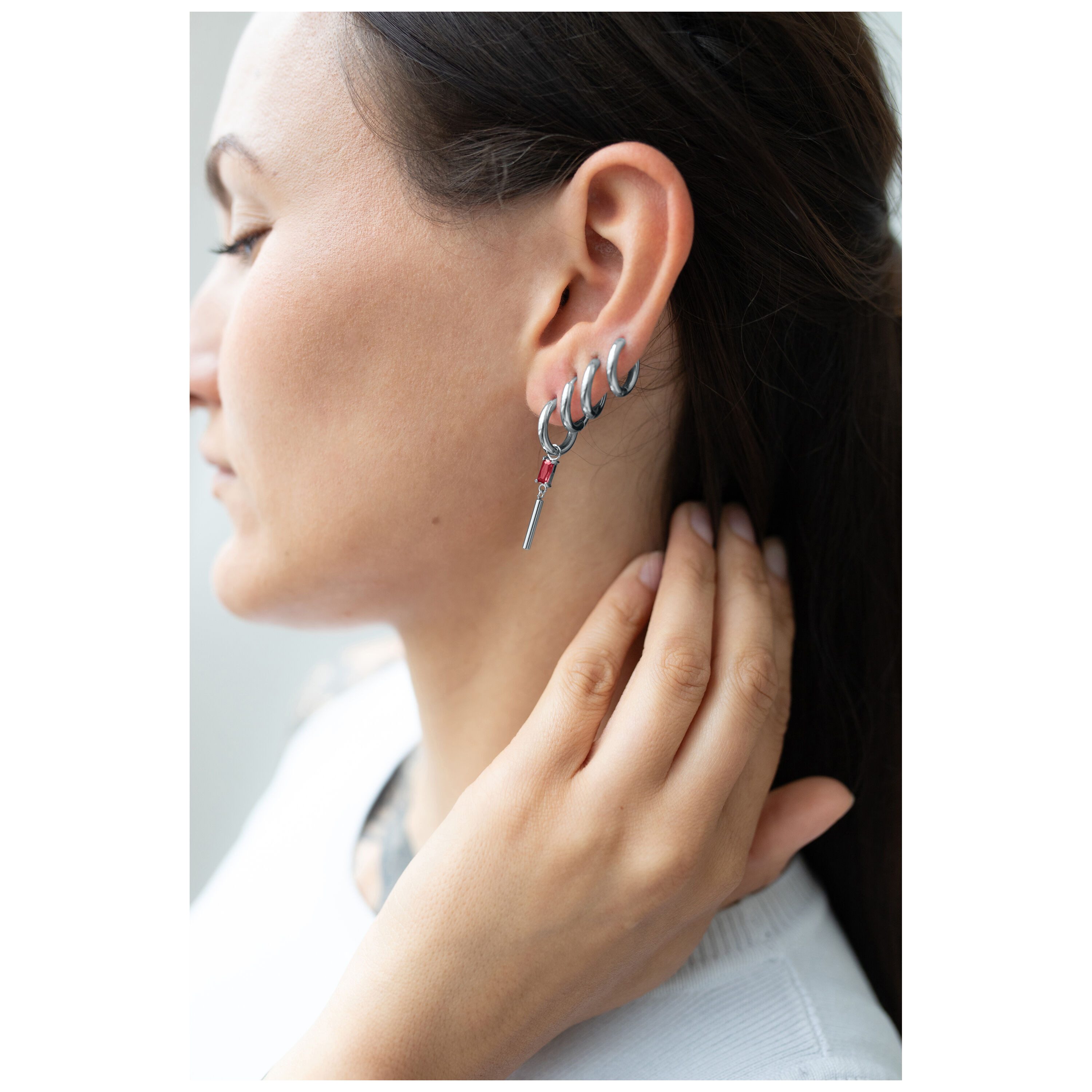 Wildcat Paar Ohrhänger Little Square Crystal Hoops - Silber, Siam, Chirurgenstahl 316L - wasserfest, langlebig, hautverträglich