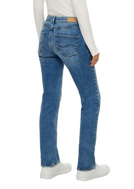 QS Stoffhose Jeans Catie / Slim Fit / Mid Rise / Straight Leg Label-Patch, Waschung