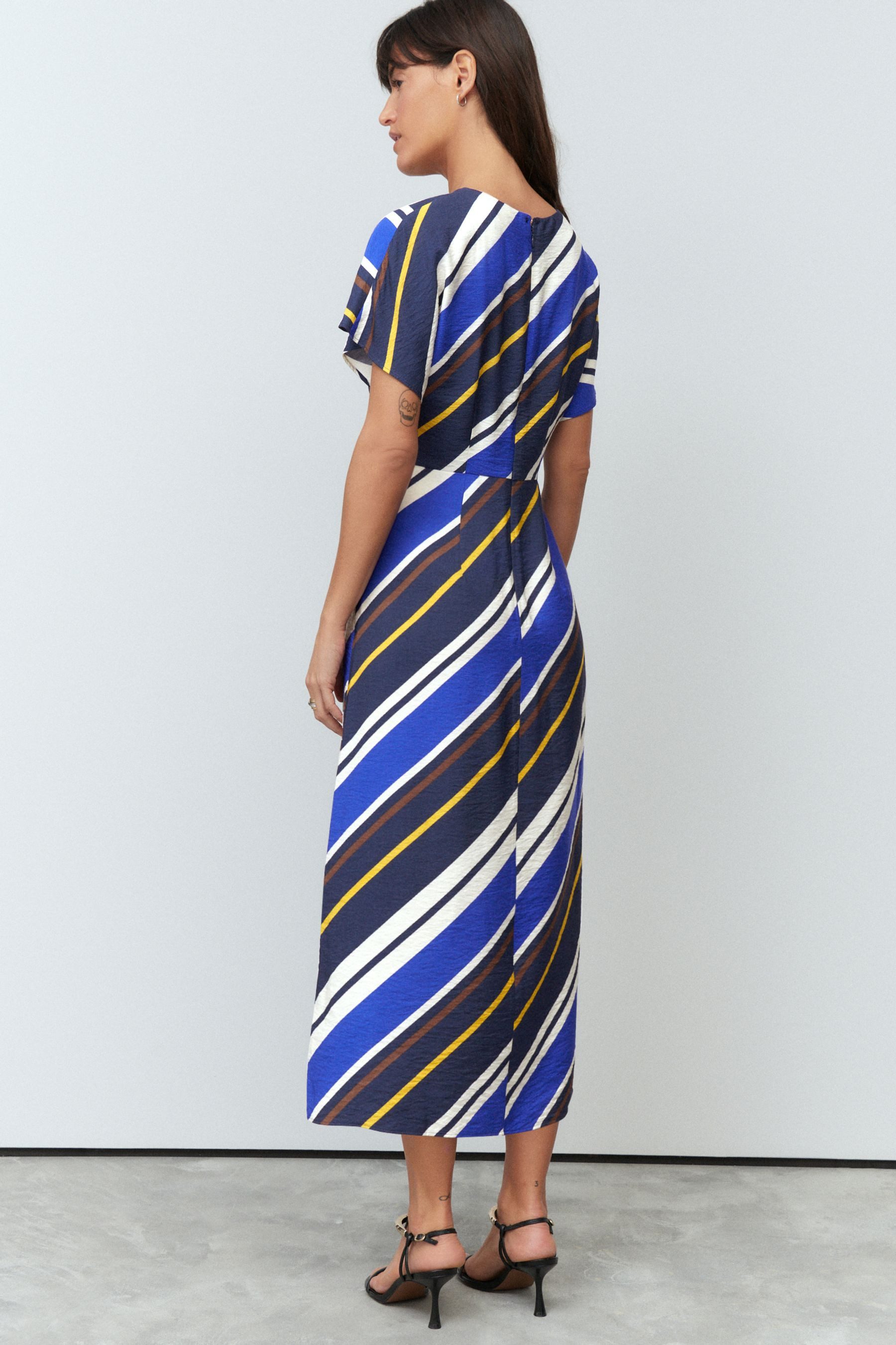 Next Midikleid Kurzärmeiges Midikleid mit Drapierung günstig online kaufen