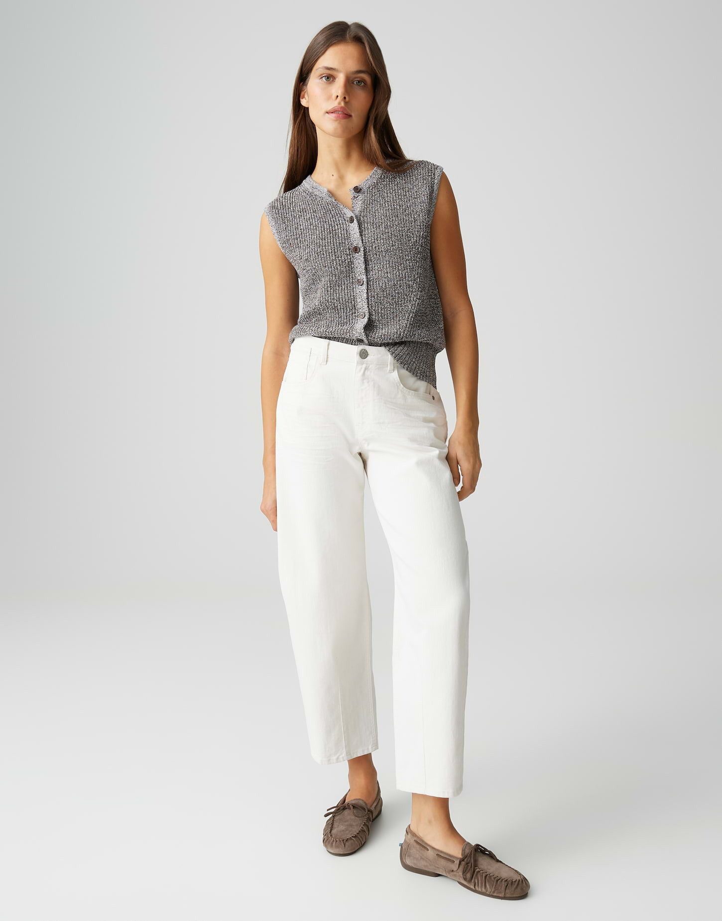 OPUS Strickweste Strickweste aus Baumwoll-Mix mit Mélange-Effekt Schmale Passform, breite Strickbündchen als Detail