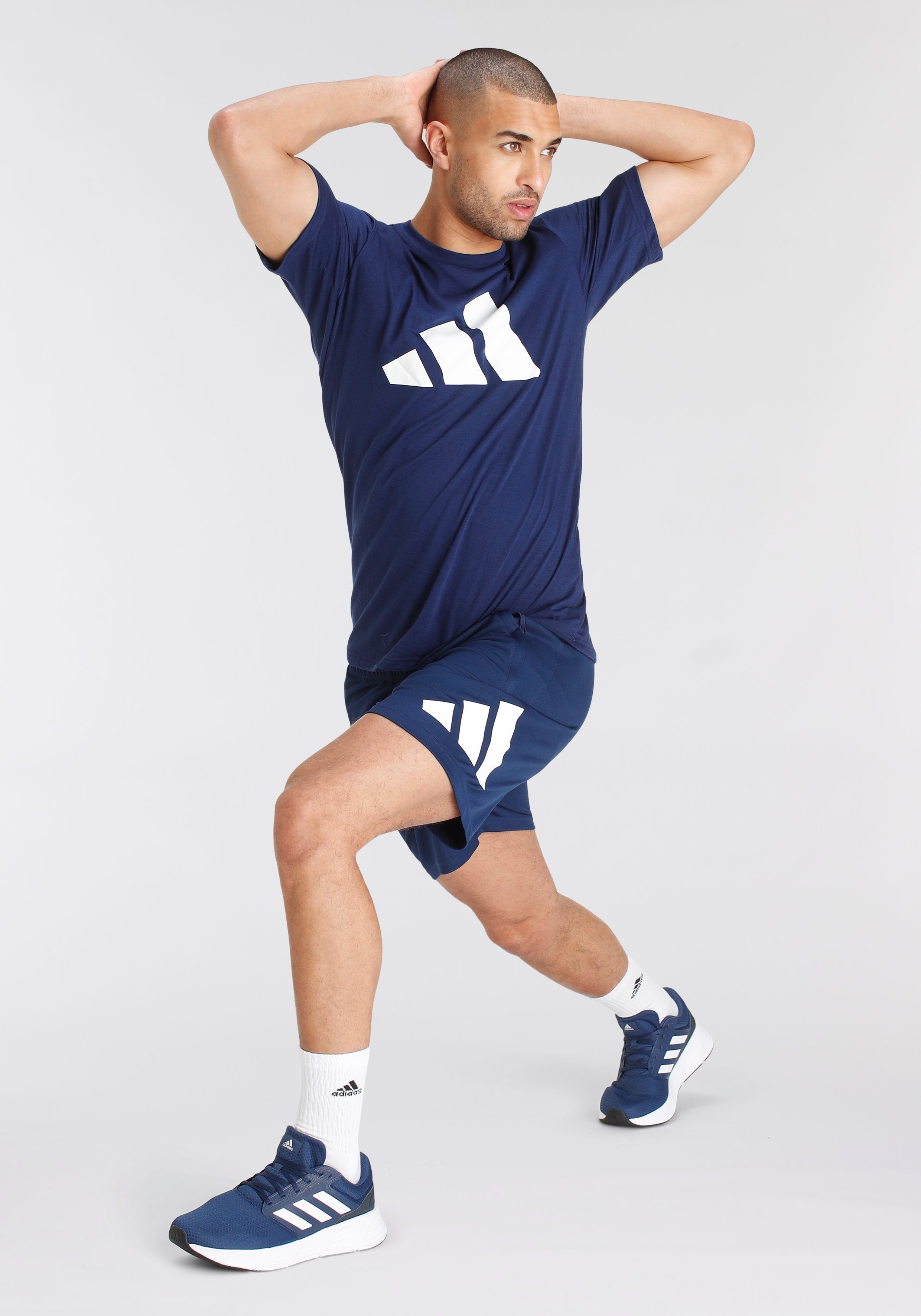 / ESSENTIALS T-Shirt FEELREADY Blue White LOGO Performance Dark TRAINING TRAIN adidas