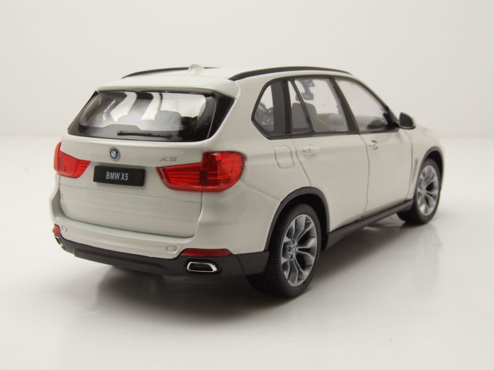 Welly Modellauto BMW X5 2015 weiß, Maßstab 1:24