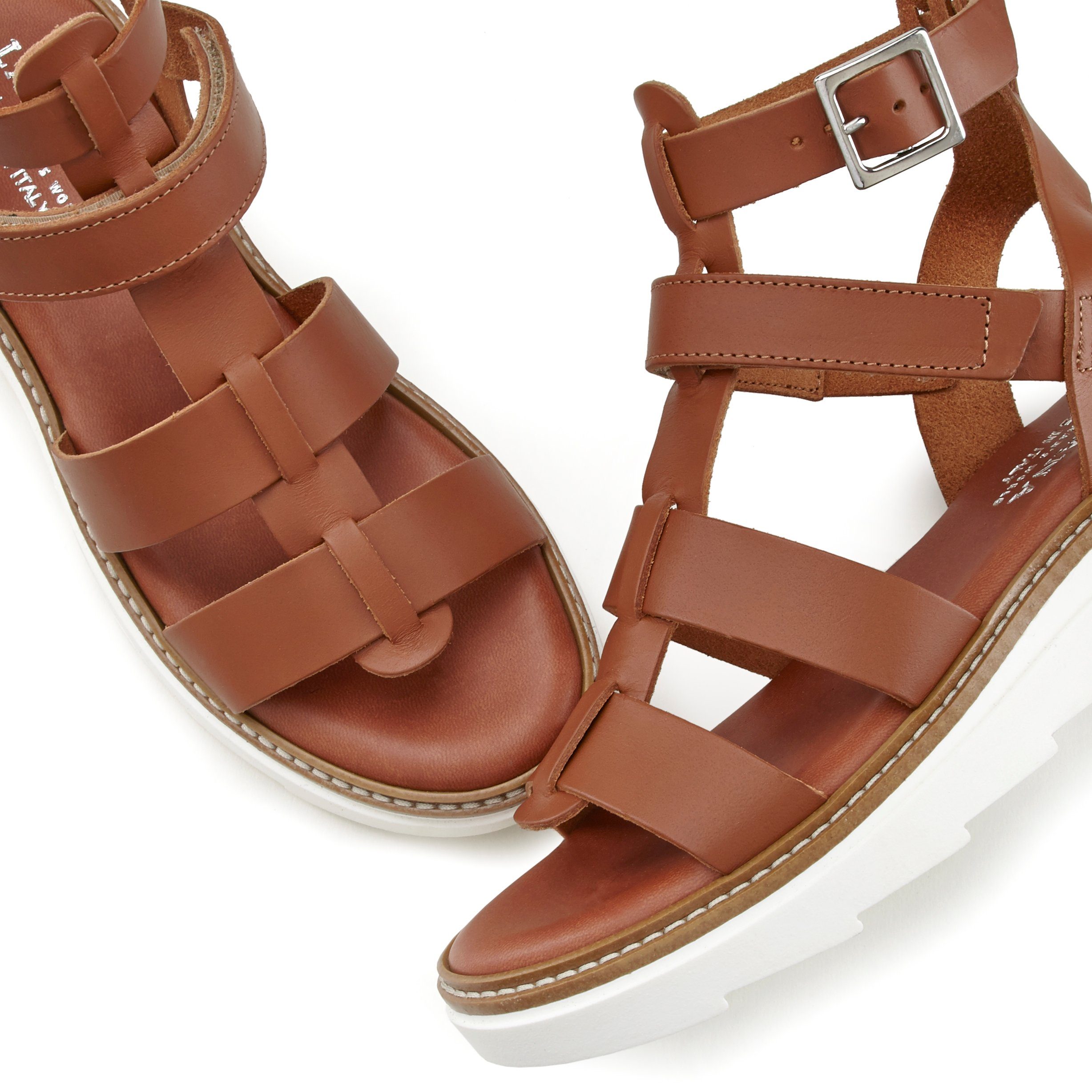 LASCANA Sandale Sandalette, camelfarben Sommerschuh Plateausohle aus leichter mit Leder
