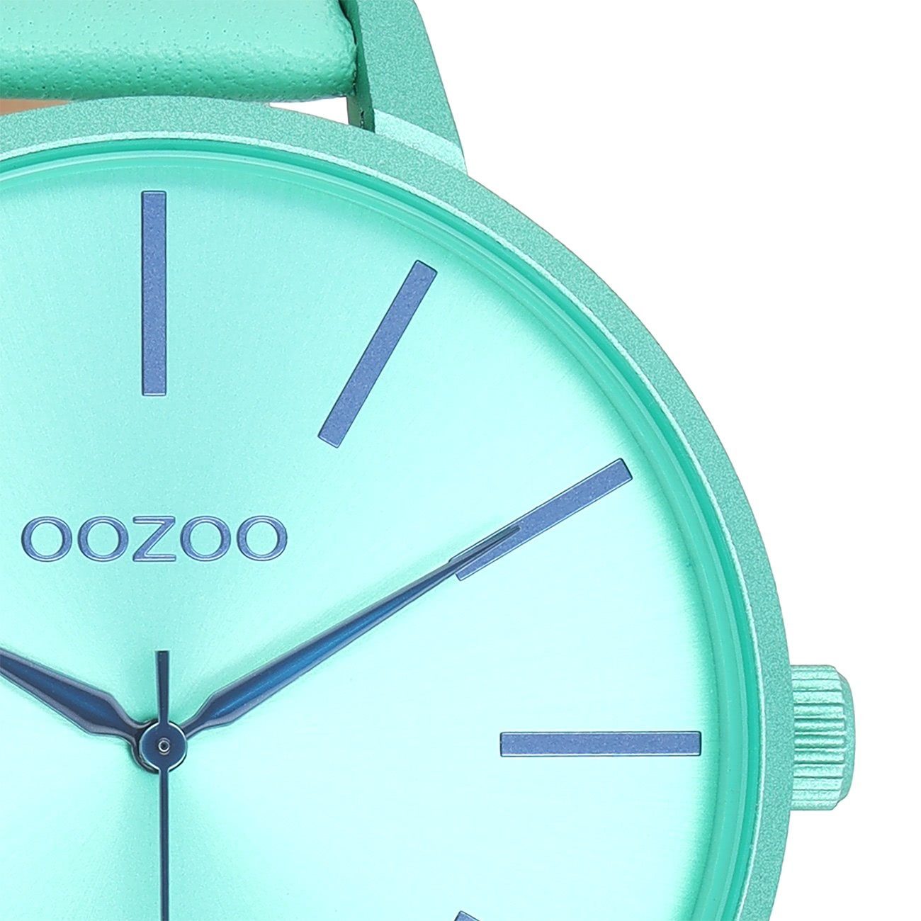 OOZOO Quarzuhr Oozoo Damen Armbanduhr Timepieces Analog, (Analoguhr), Damenuhr rund, extra groß (ca. 48mm), Lederarmband grün, Fashion