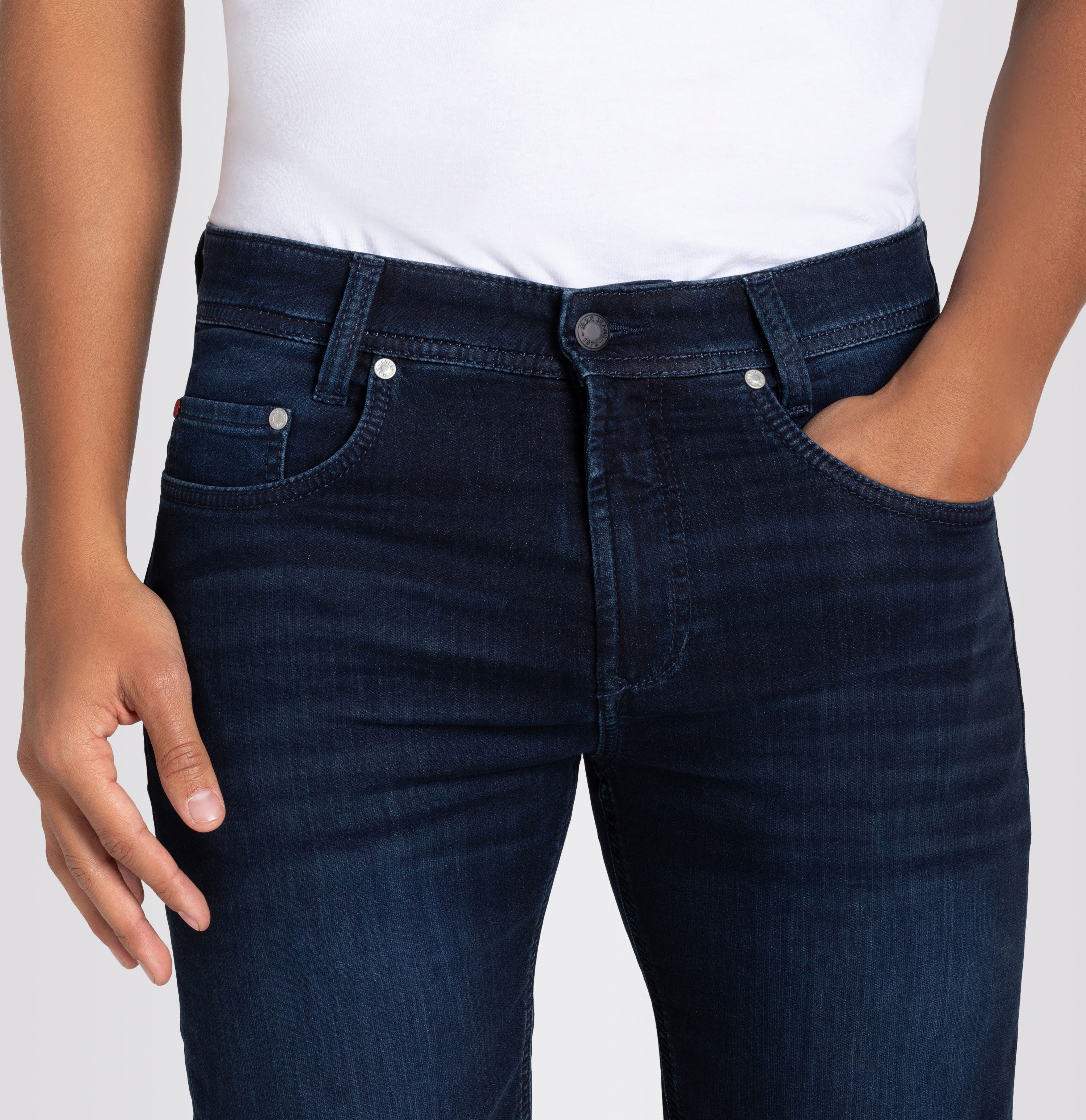 MAC Jeansshorts Jog'n Bermuda softer Sweat-Denim, elastisch und bequem – Bild 5 von 5