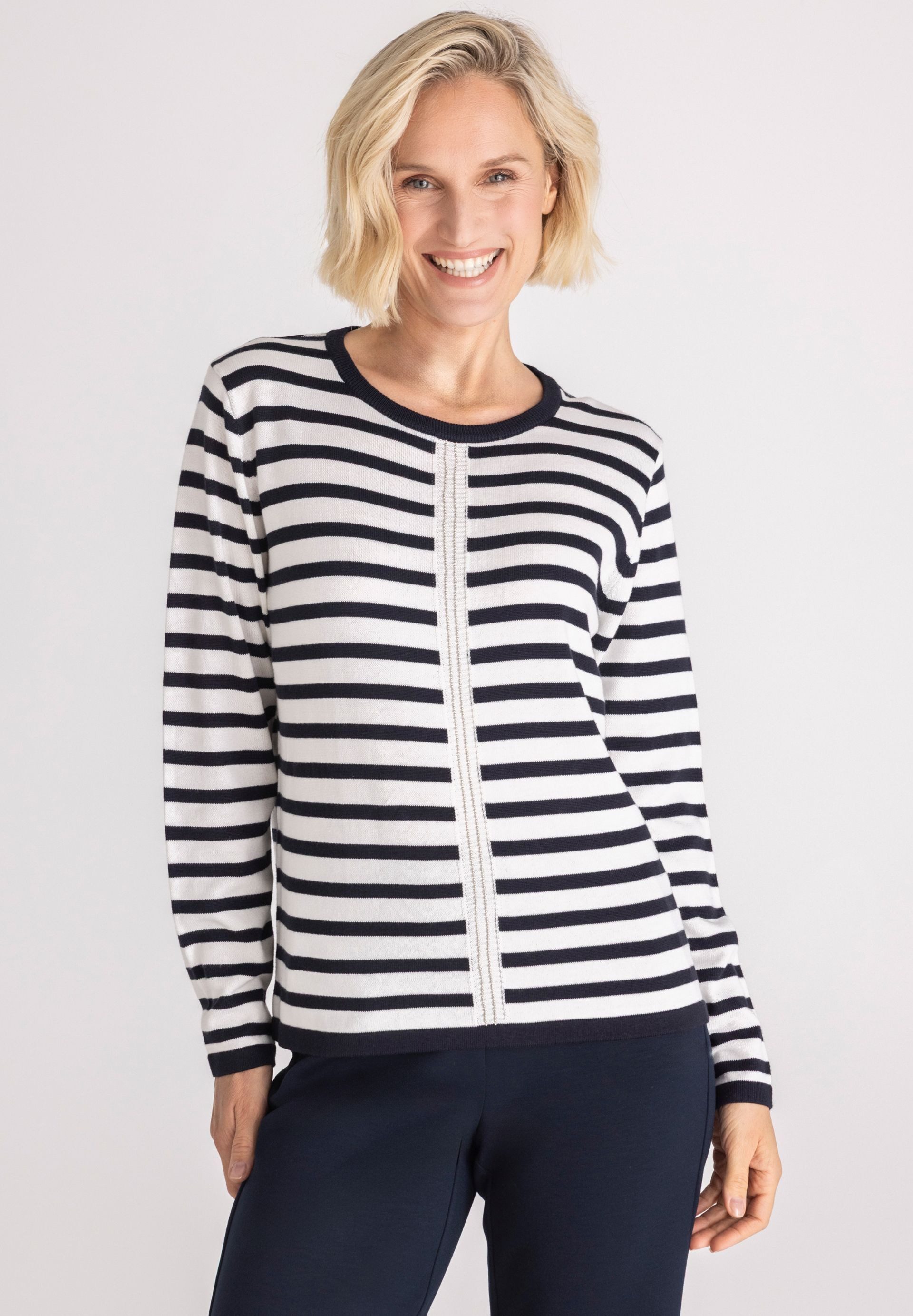 FRANK WALDER Strickpullover mit Zierkette