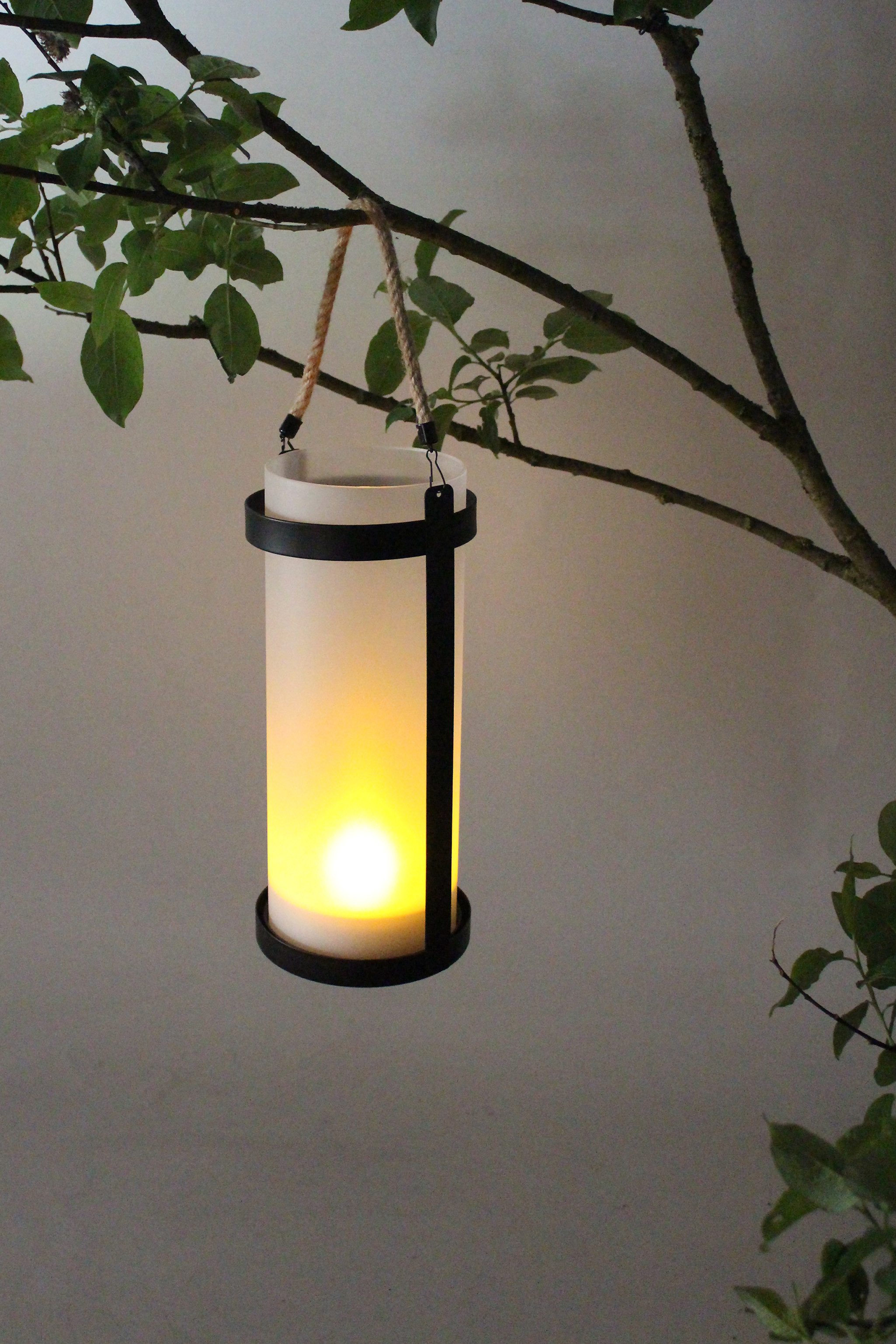 Arnusa LED Windlicht Solar Laterne Outdoor Tischlampe aus Glas und Metall Flammen-Effekt, LED fest integriert, Warmweiß, Hängend/Stehend, wetterfeste Gartendeko 30,5 cm