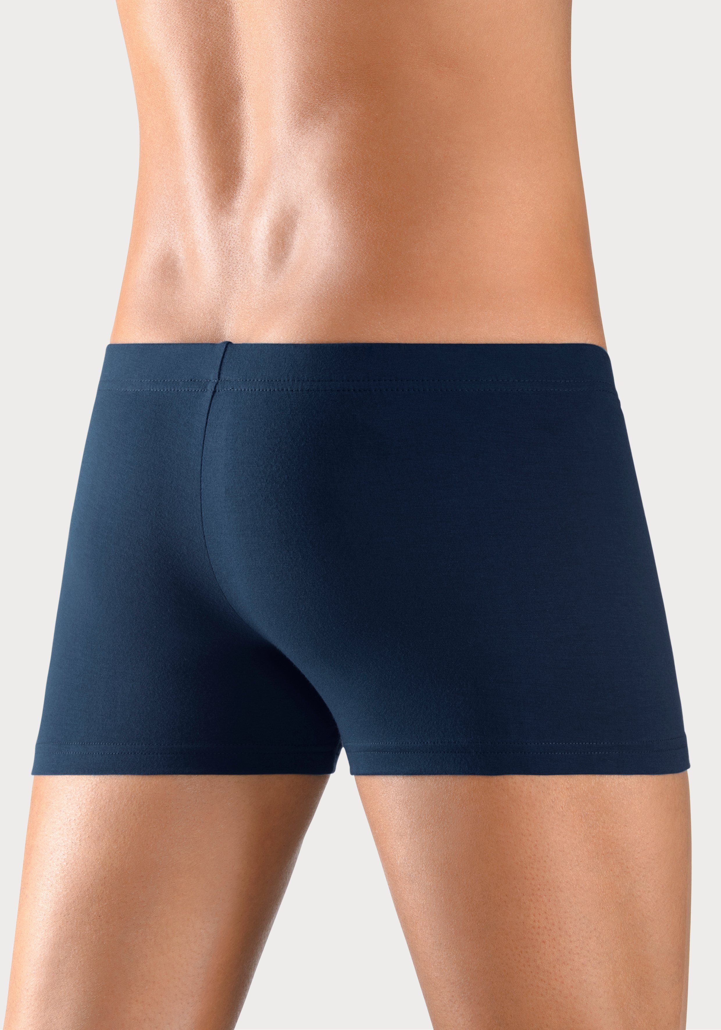 Bench. Boxer Boxershorts für Herren (Dose, 4-St) Unterhosen in der Dose mit kleinem Logodruck auf dem Bein
