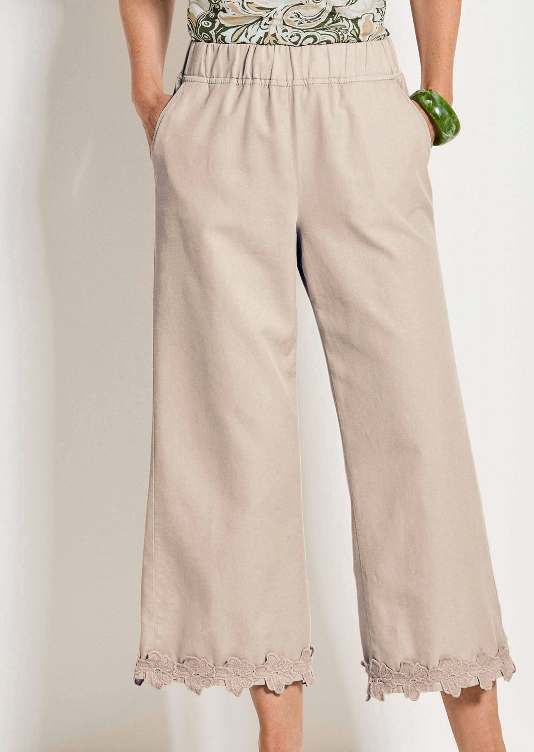 GOLDNER Stoffhose Sommerhose mit floraler Spitze Viskosehose mit Rundum-Dehnbund, Eingriffstaschen und 7/8-Länge