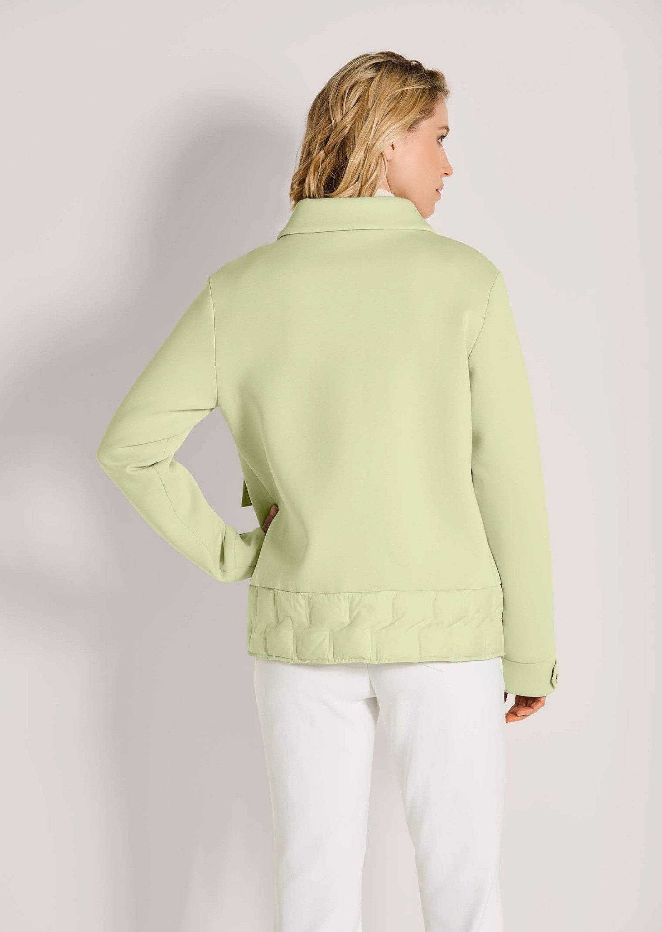 MADELEINE Outdoorjacke Kurzjacke mit Druckknopfverschluss Baumwolljacke mit Klappkragen, Taschen und Langarm