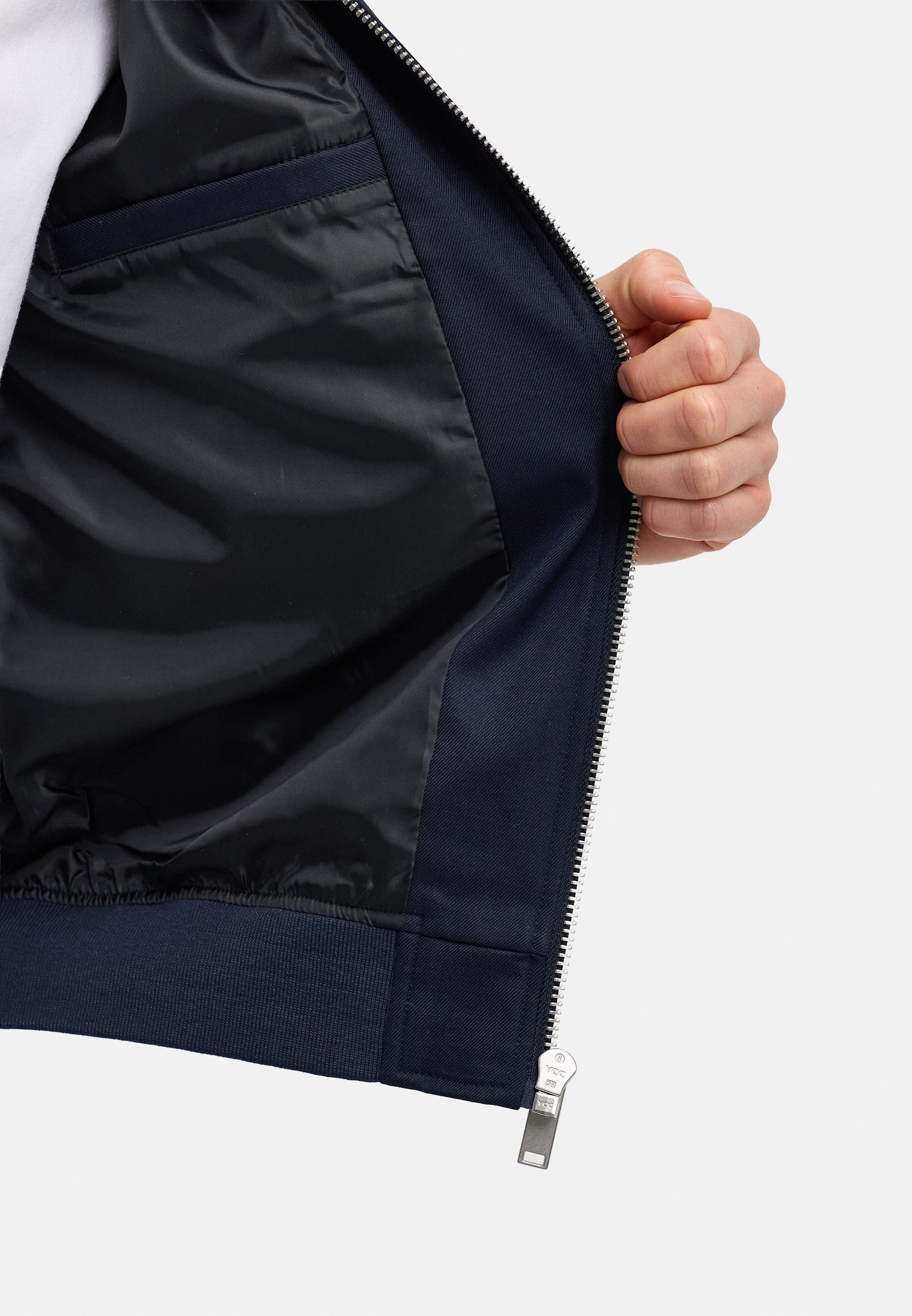 Kronstadt Bomberjacke Herren Hendrik bomber jacket Übergangsjacke mit Reißverschluss und Rippbündchen – Bild 4 von 5