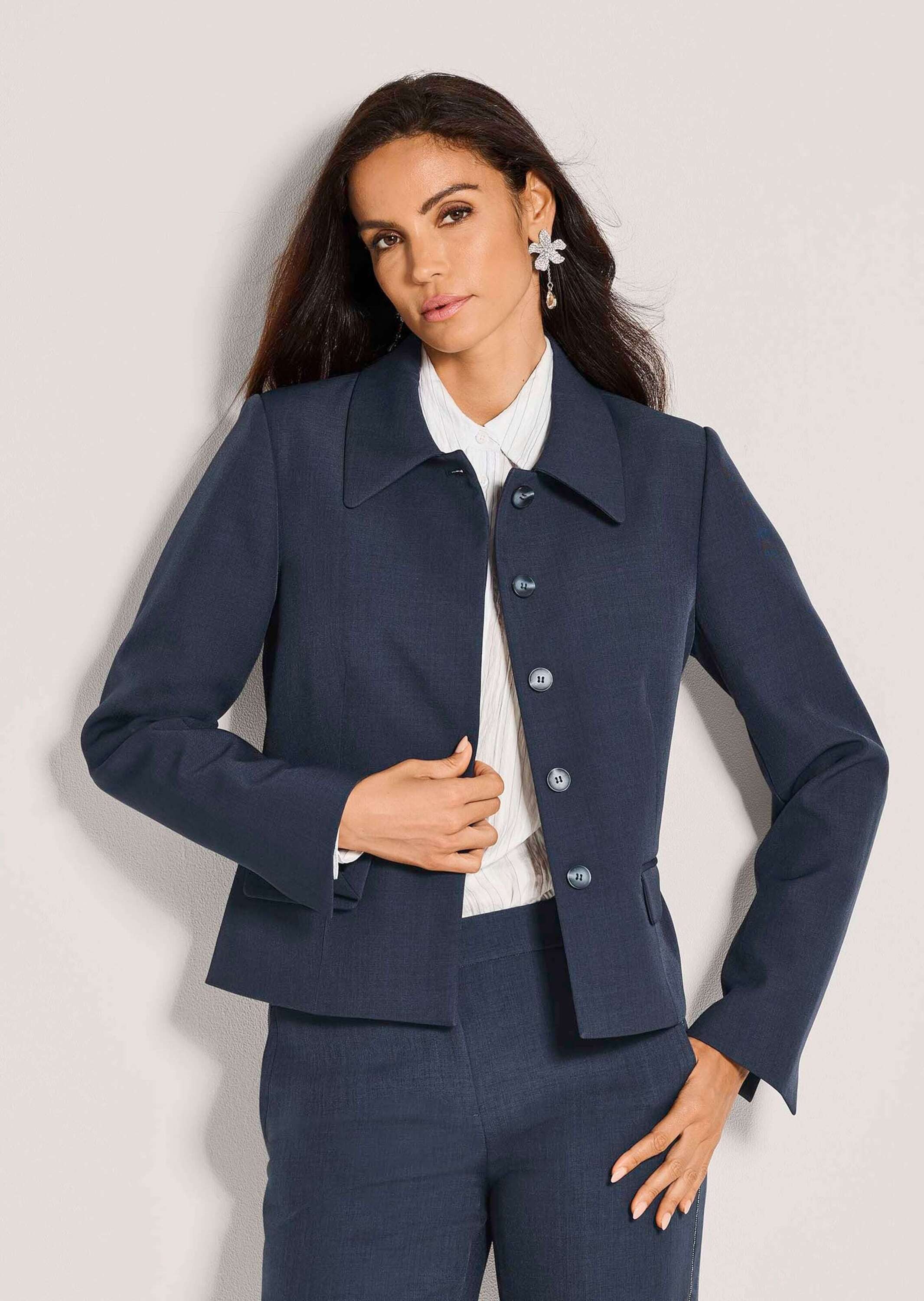MADELEINE Kurzblazer Edler Kurzblazer mit Klappkragen Businessblazer mit Knopfleiste, Pattentaschen und Langarm
