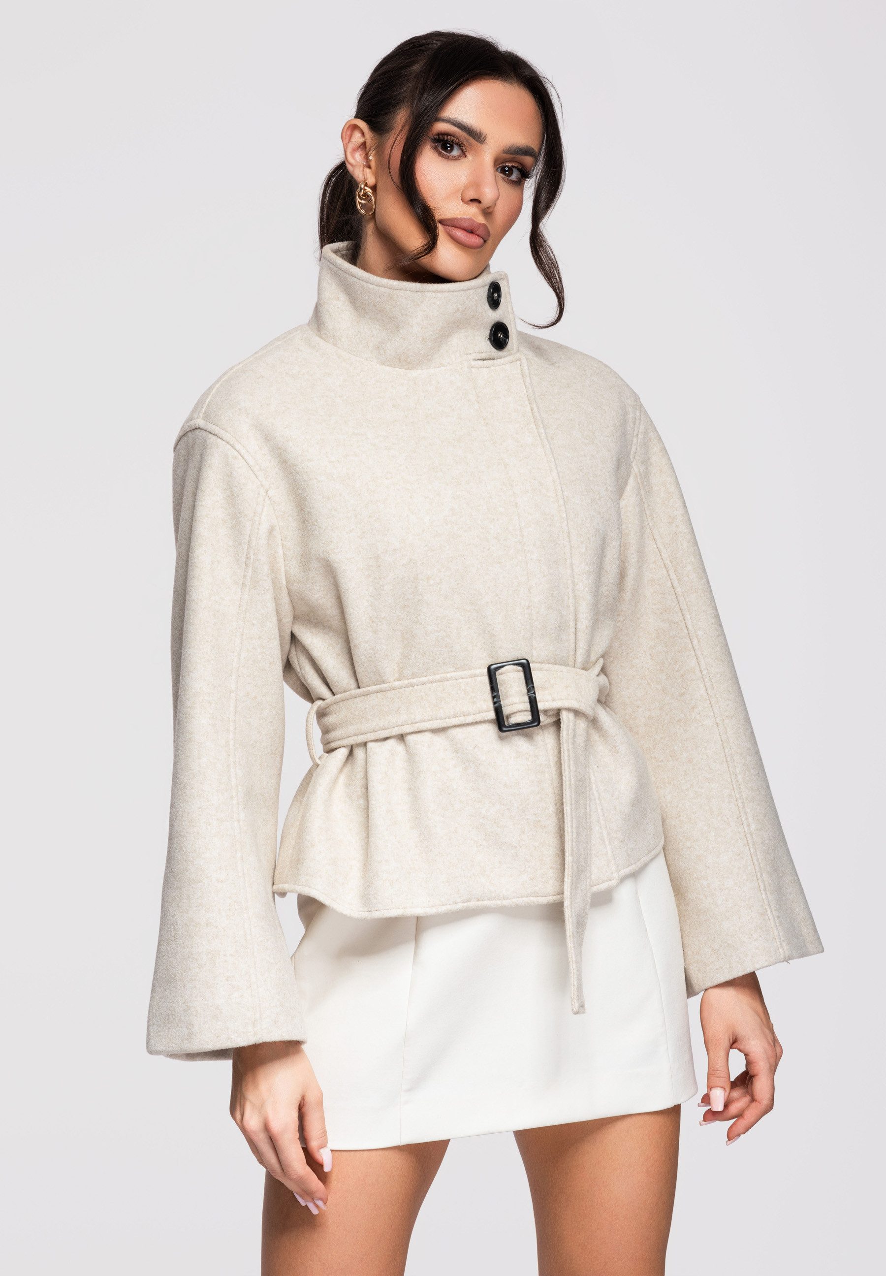 OMBRE Hemdjacke Damenjacke in kürzerer Länge mit leicht ausgestellter Silhouette.