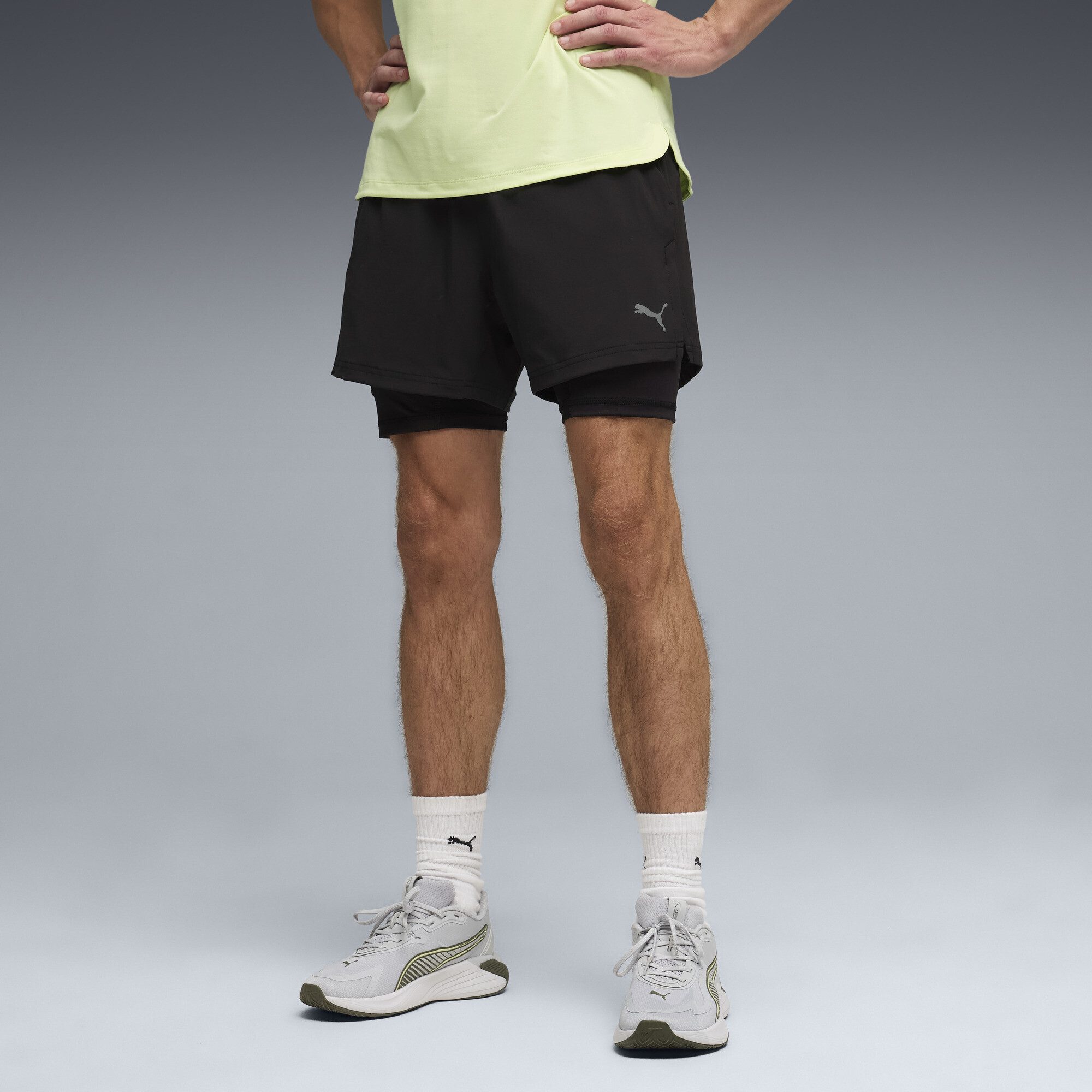 PUMA Trainingsshorts PWRMODE 2-in-1 Stretch Gewebte Shorts Herren