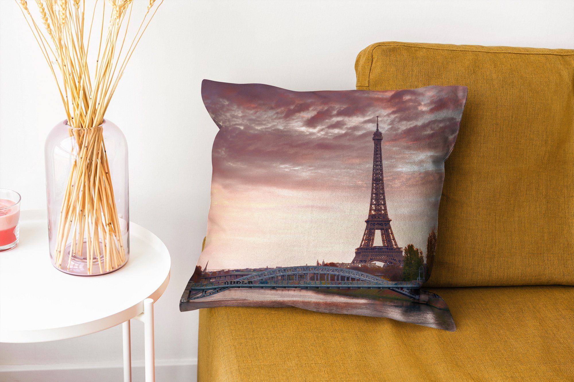 Paris, Deko, orangefarbener wunderschöner Eiffelturm Wohzimmer, Zierkissen Sofakissen Dekokissen mit für dem Schlafzimmer, MuchoWow Himmel Ein in Füllung über