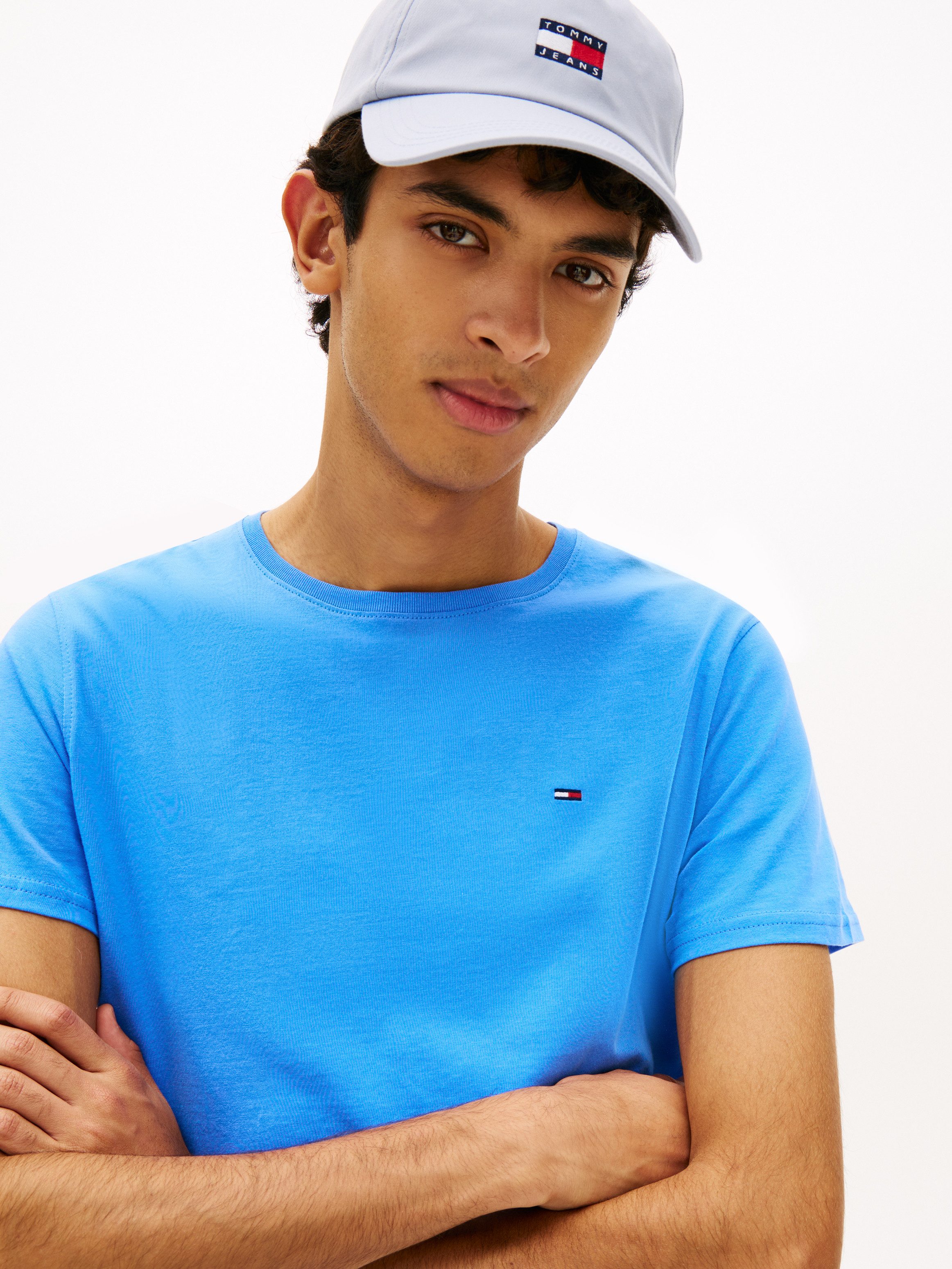 Tommy Jeans T-Shirt TJM ESSENTIAL SOLID mit Rundhalsausschnitt und dezenter Logo-Flag