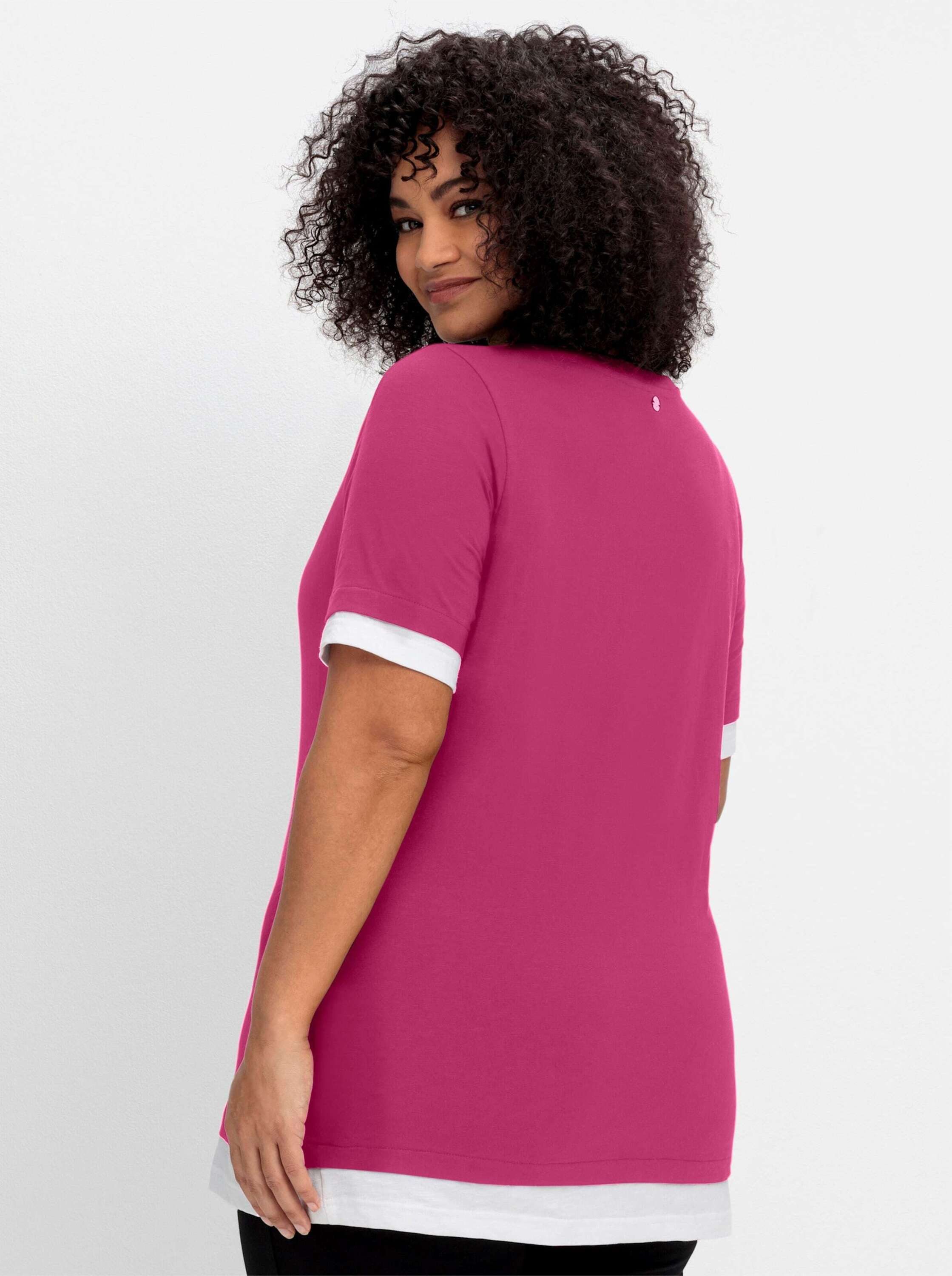 Sheego T-Shirt 2-in-1-Shirt Kurzarm in 2-in-1-Optik, mit V-Ausschnitt