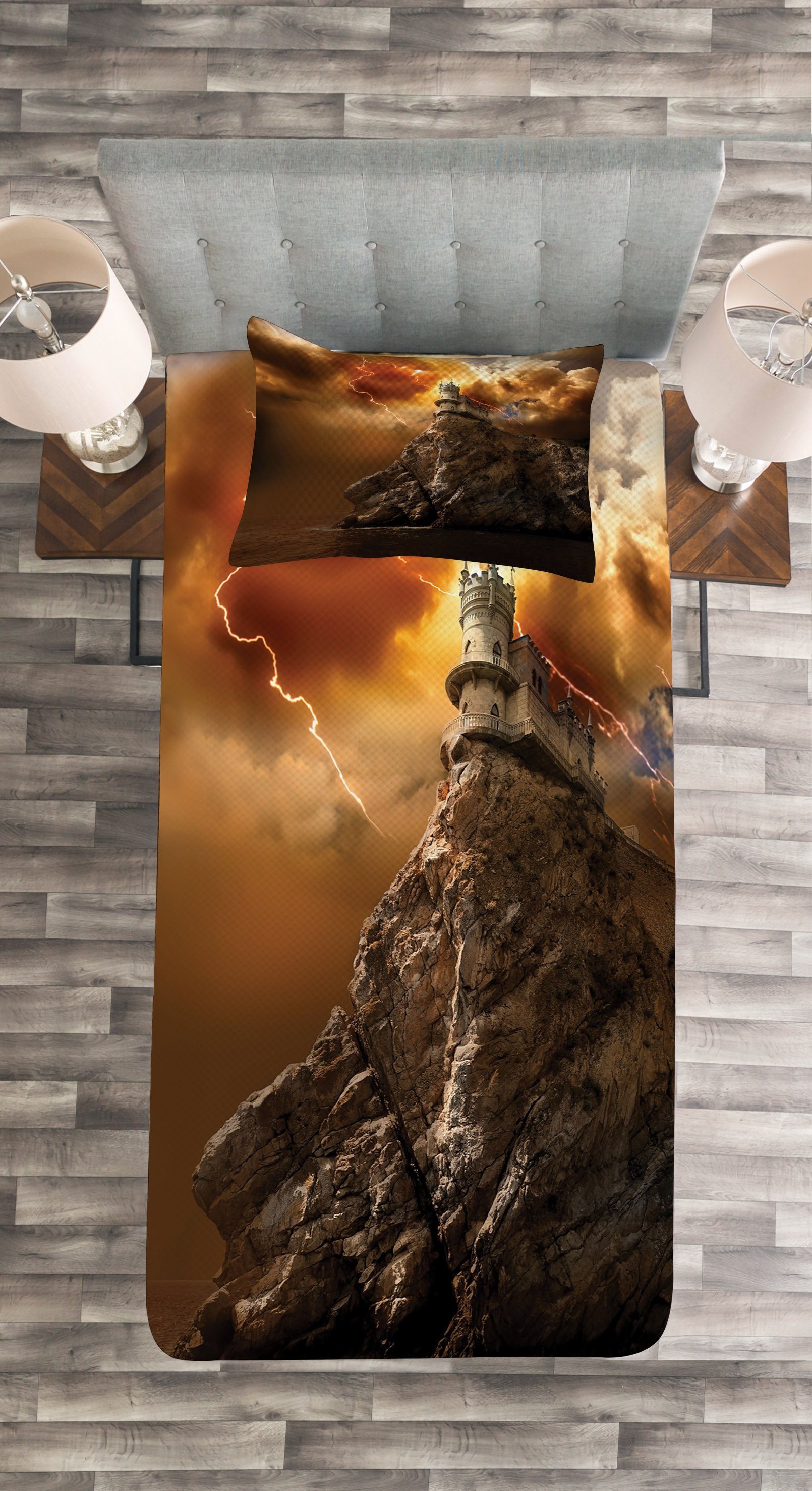 Waschbar, Thunder Castle mit Storm Kissenbezügen Landschaft Tagesdecke Set Abakuhaus,
