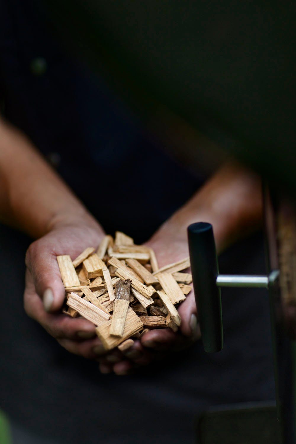 RÖSLE Räucherspäne Räucherchips, 25104, 0,75 kg, Buche, für Räucherbox, naturbelassenes Holz