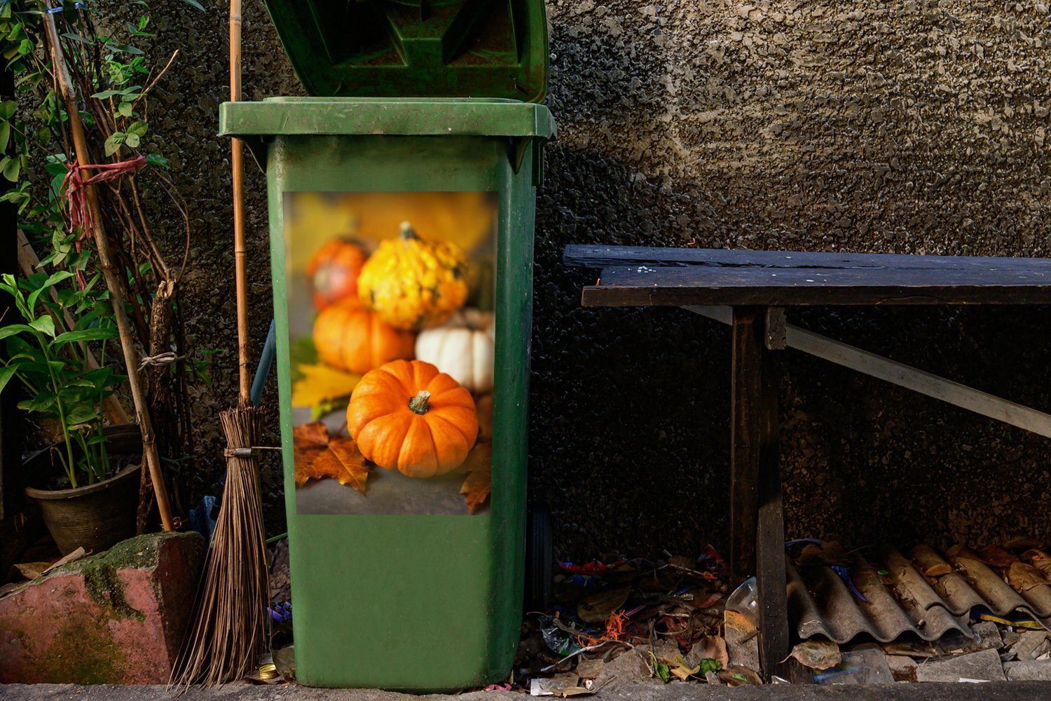 MuchoWow Wandsticker Kürbis Sticker, Herbst Mülleimer-aufkleber, - Mülltonne, Container, St), (1 - Laub Abfalbehälter