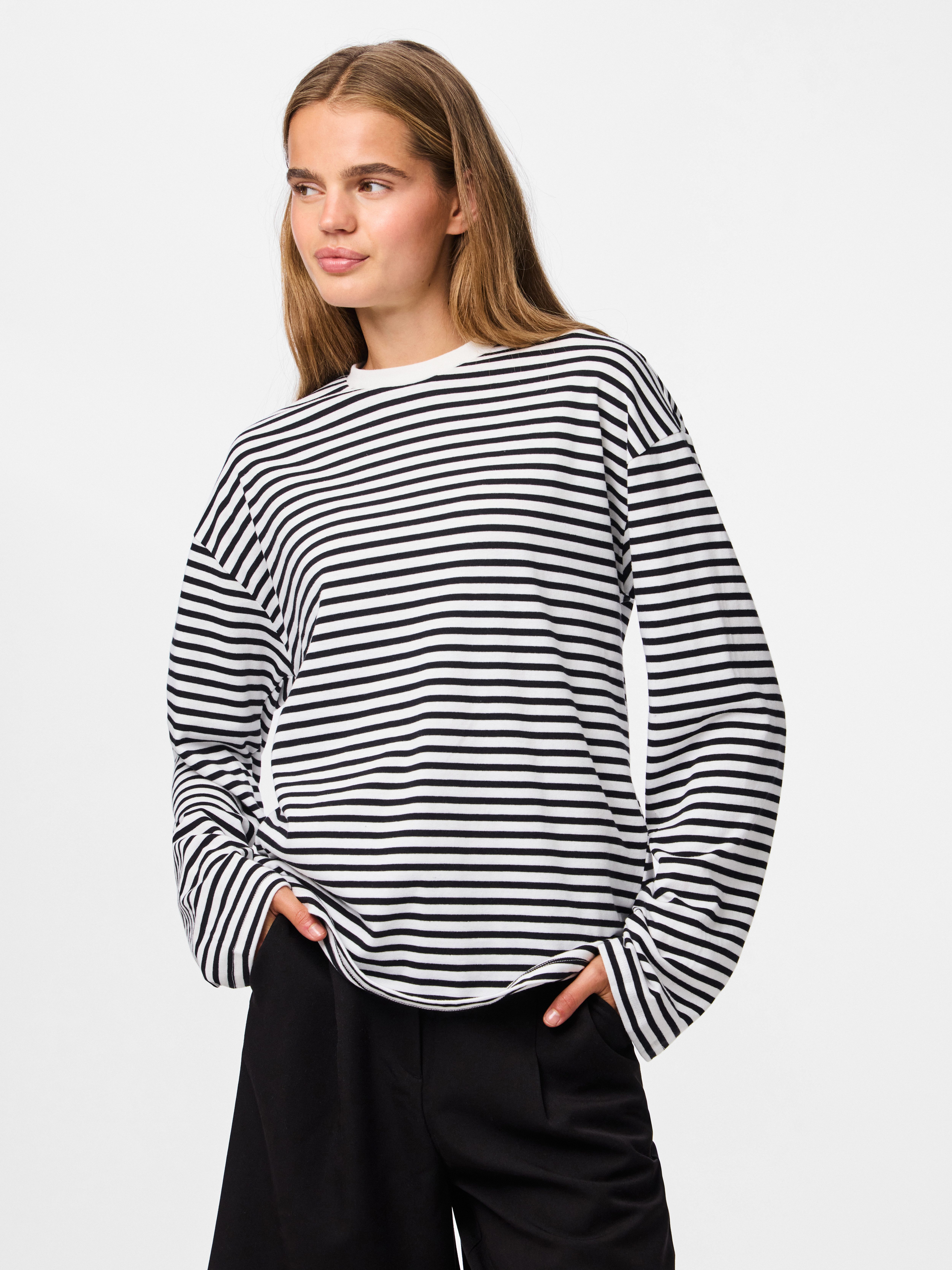 pieces Langarmshirt PCSADIE LS TOP JRS NOOS Baumwollmischung, oversize