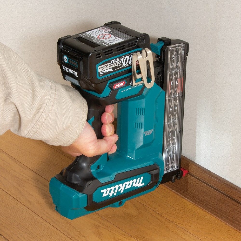 Makita Akku-Stauchkopfnagler, 40 in V, XGT, FN001GZ, 40V, 18ga, 15-40 mm, Ohne Akku - im Karton