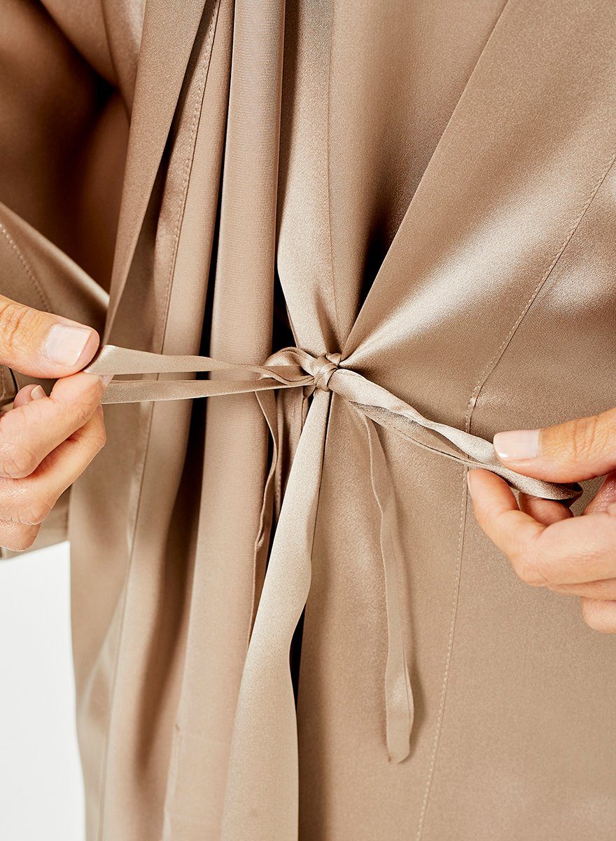 Jadee Kimono Night Glow aus reiner Seide, Seide, Kimono-Kragen, Bindegürtel