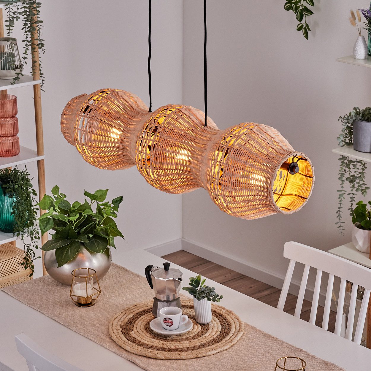 Pendelleuchte Hängelampe aus Metall/Rattan in Schwarz/Naturfarben