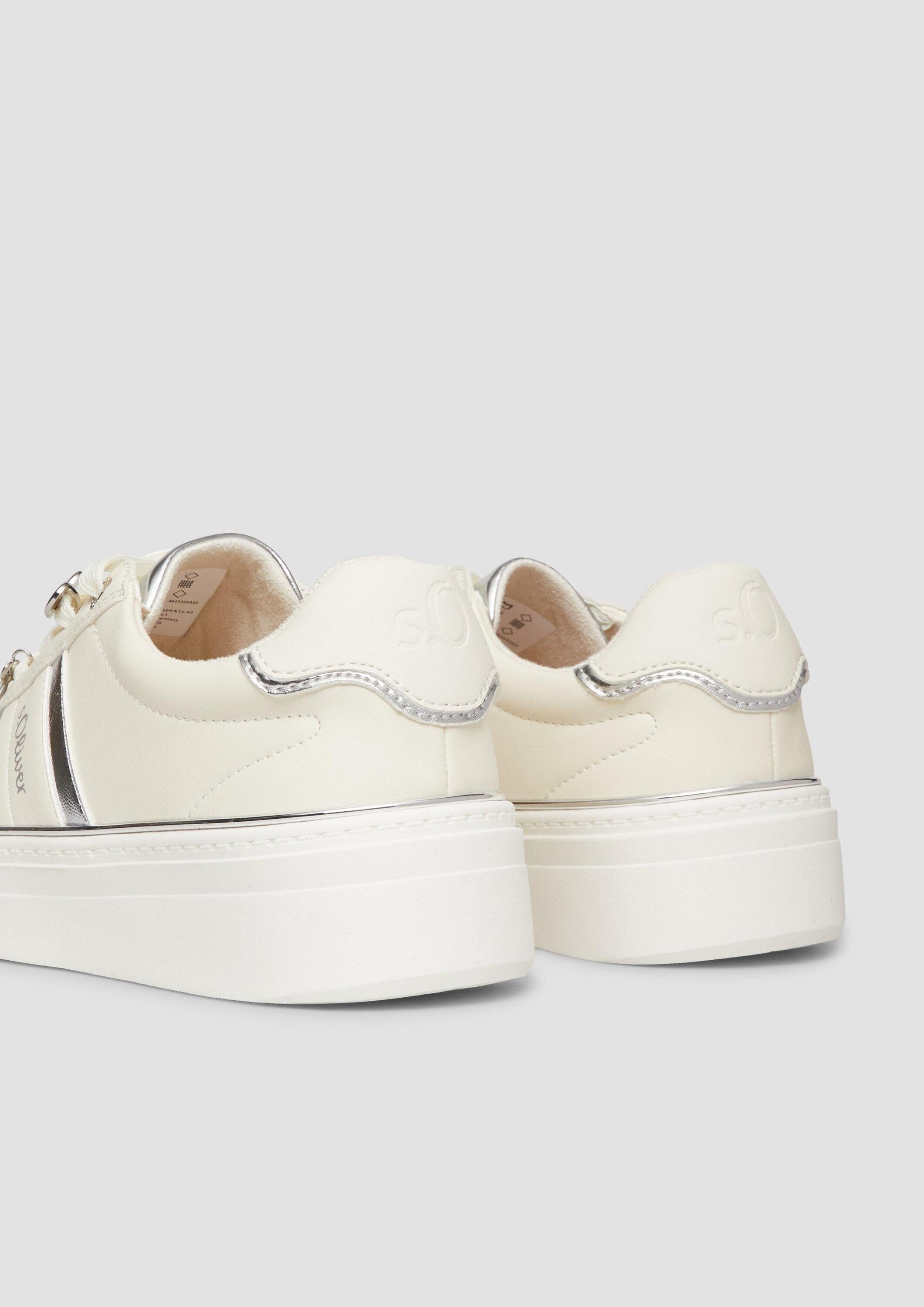 s.Oliver Sneakers Sneaker Sneaker mit Plateau-Sohle und Logo-Detail