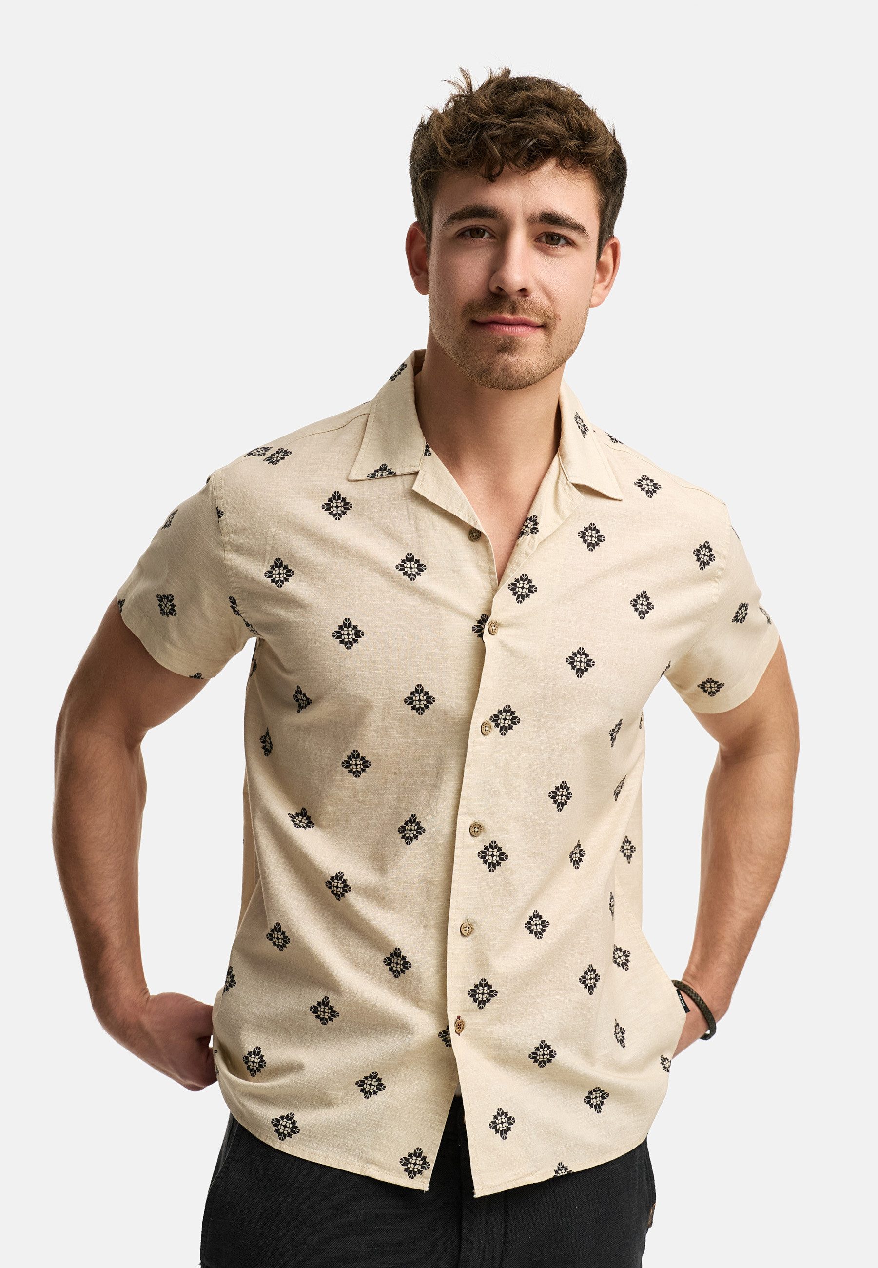 Indicode Kurzarmhemd INCotta Kurzarm-Hemd mit dekorativer Musterung